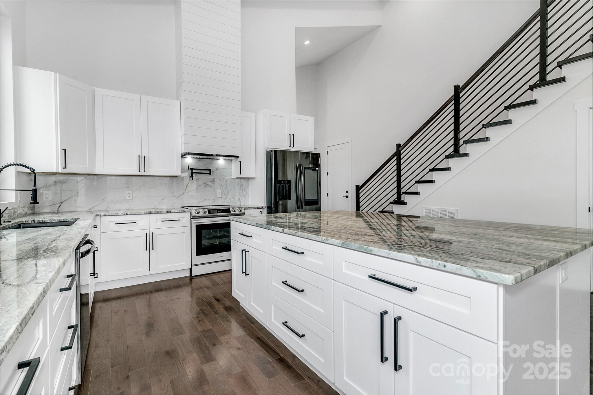 52 Temujin Drive Property Photo 16