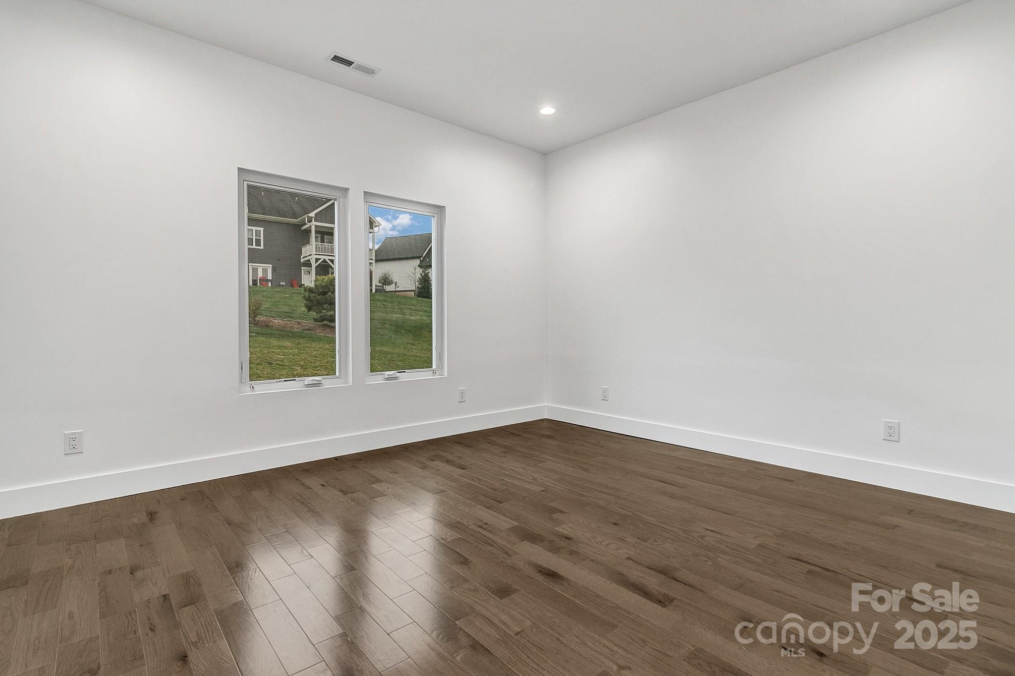 52 Temujin Drive Property Photo 39