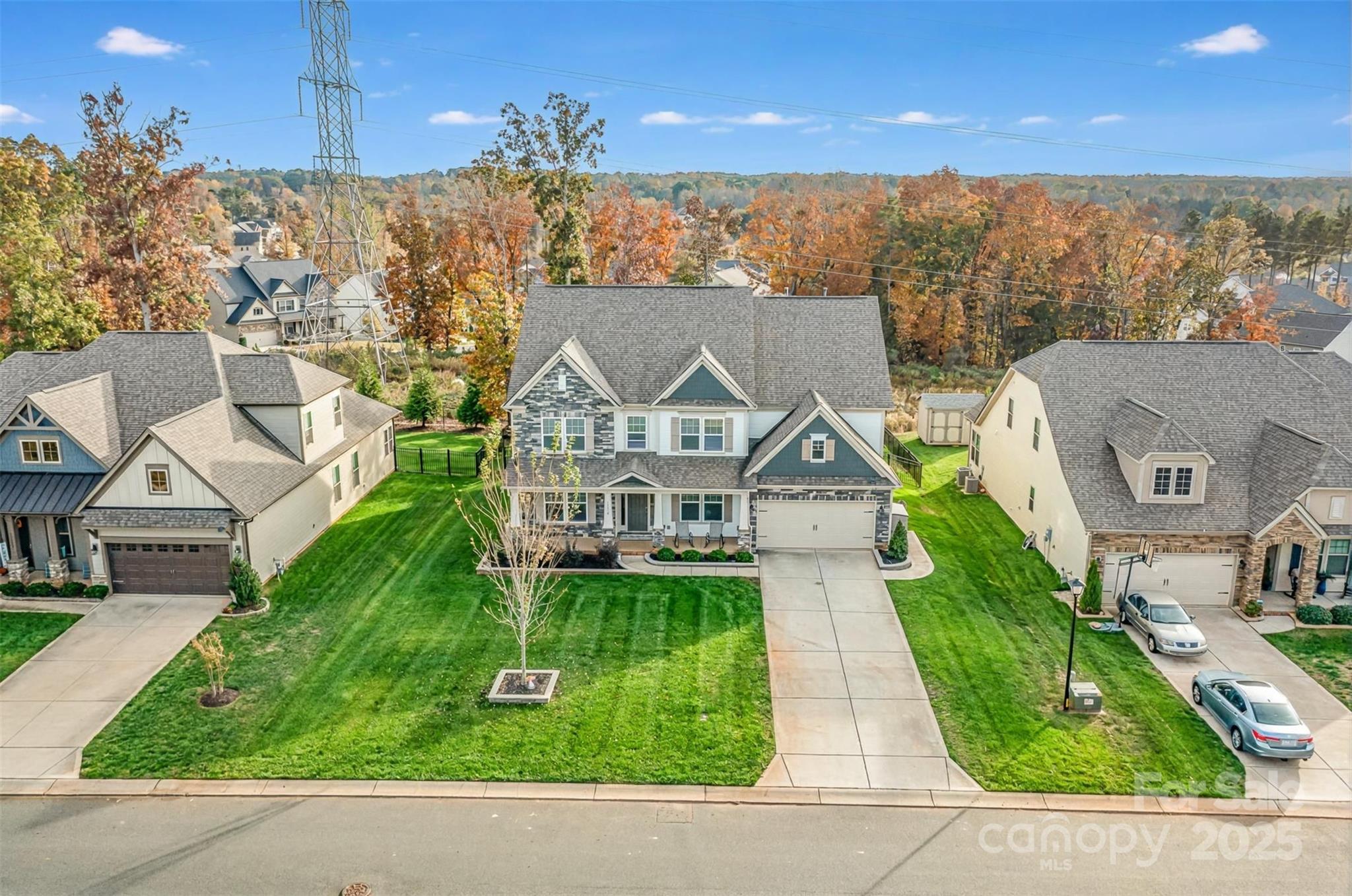 10978 Sparkle Creek Drive Property Photo 1