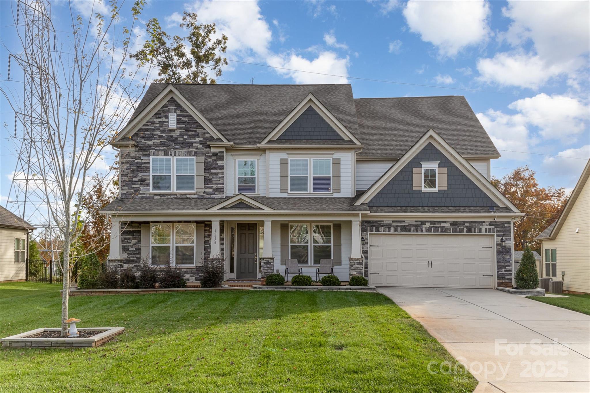 10978 Sparkle Creek Drive Property Photo 4