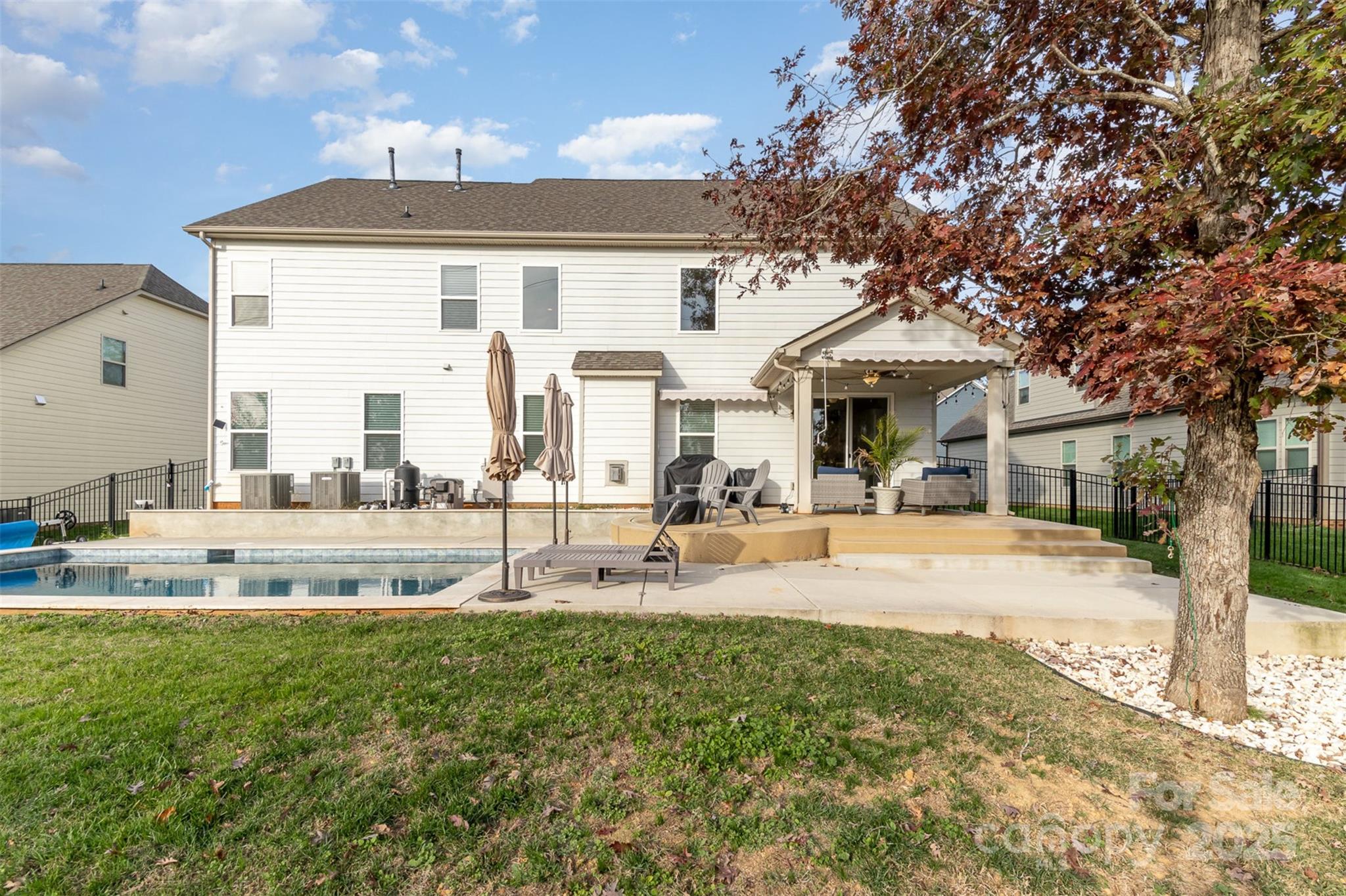 10978 Sparkle Creek Drive Property Photo 5