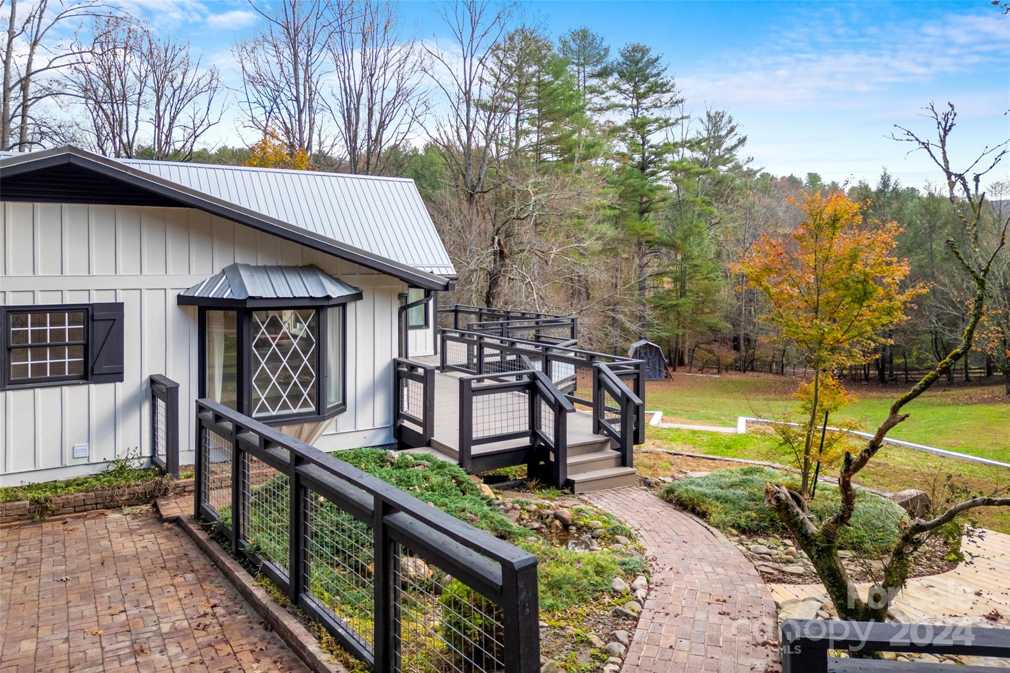 158 Glen Echo Lane Property Photo 4