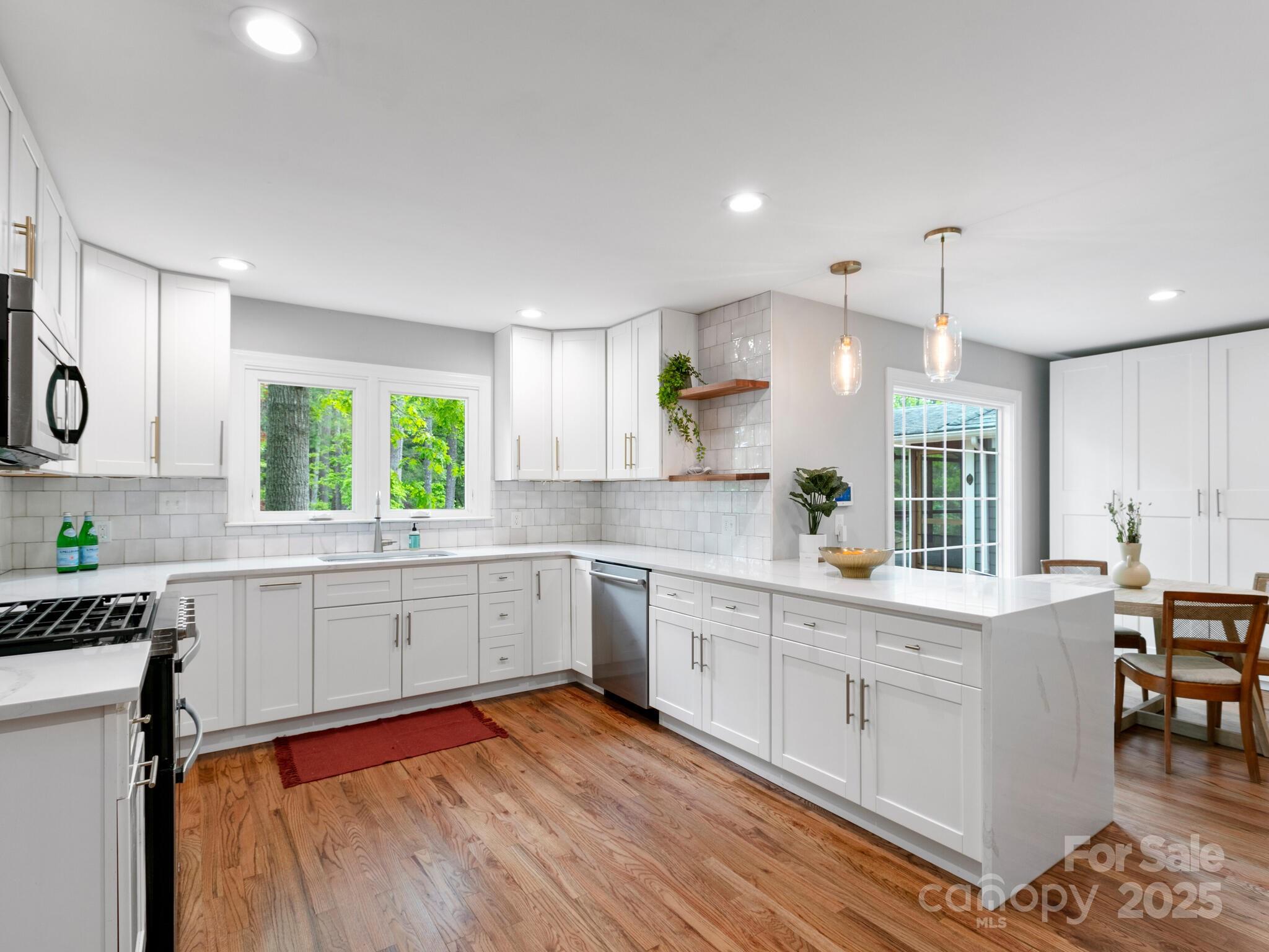 3 White Rock Court Property Photo 5