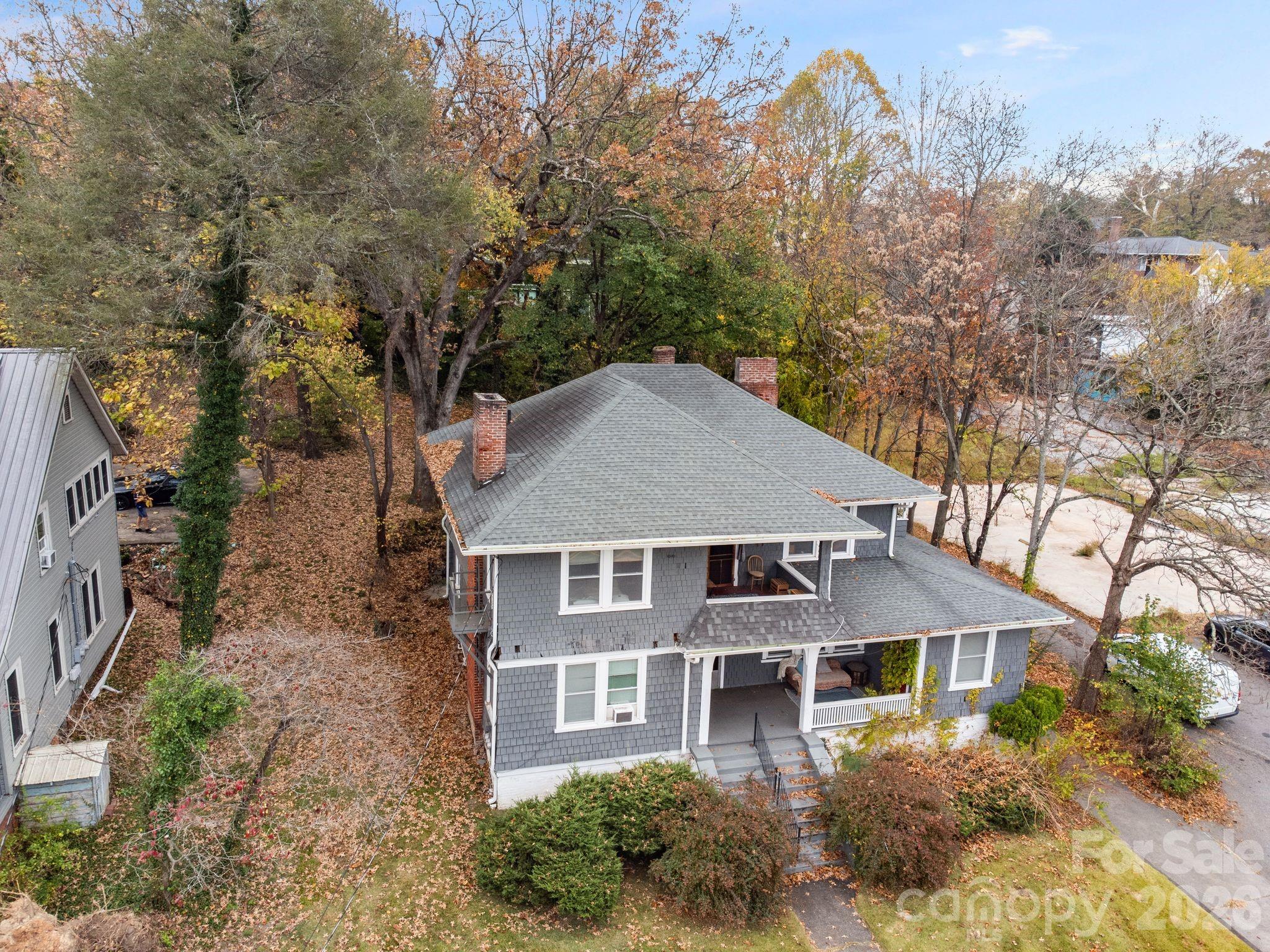 181 Merrimon Avenue Property Photo 3