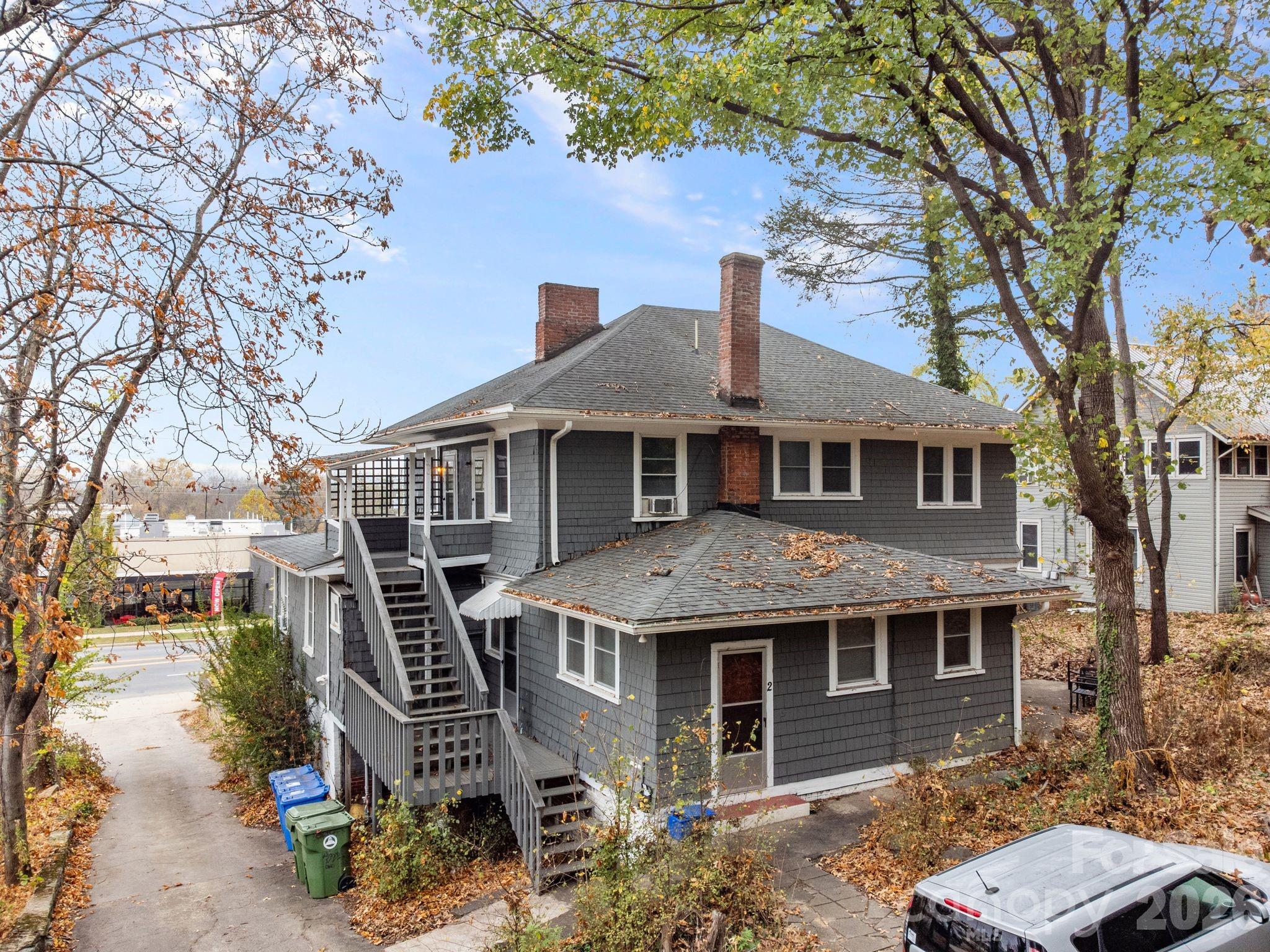 181 Merrimon Avenue Property Photo 4