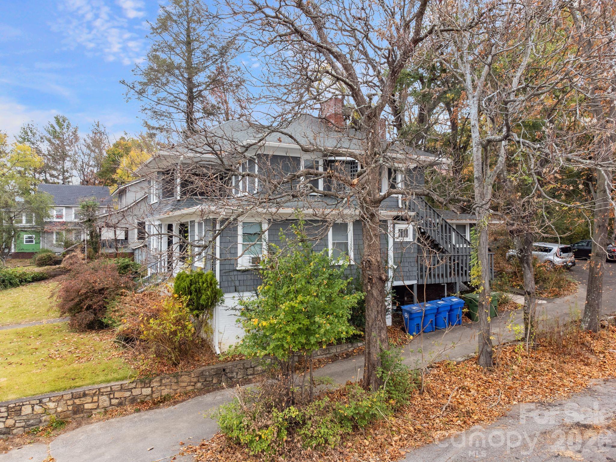 181 Merrimon Avenue Property Photo 6