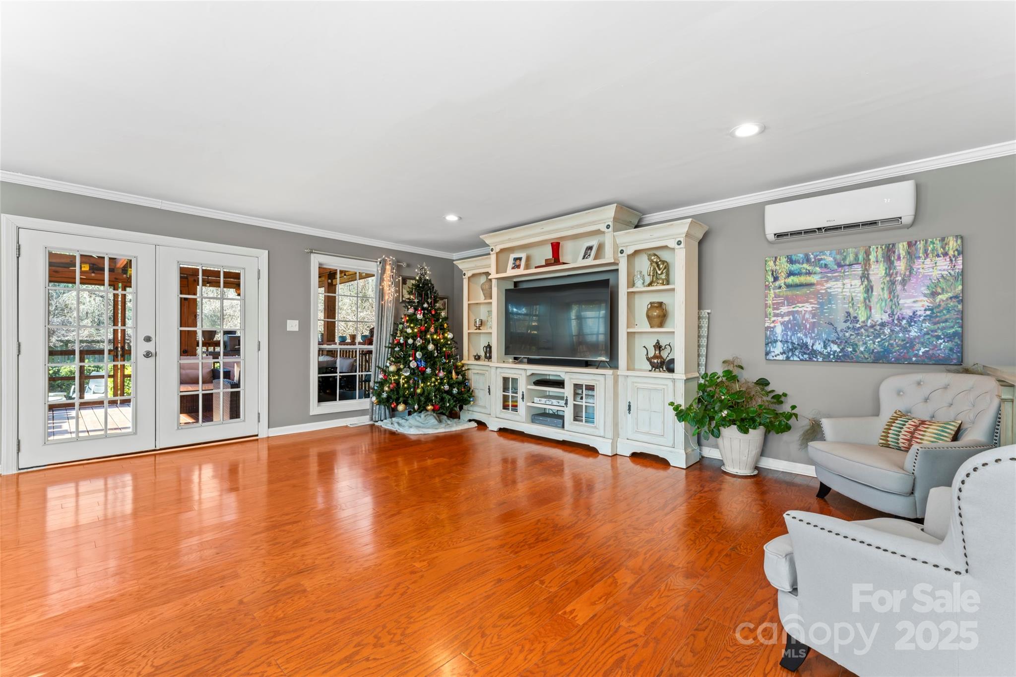 138 Wyanoke Avenue Property Photo 6