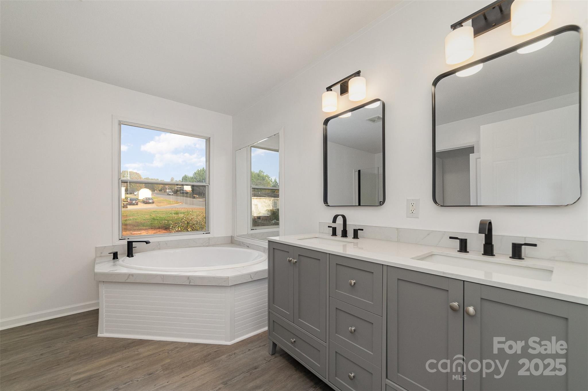 1176 Peppertree Drive Property Photo 15