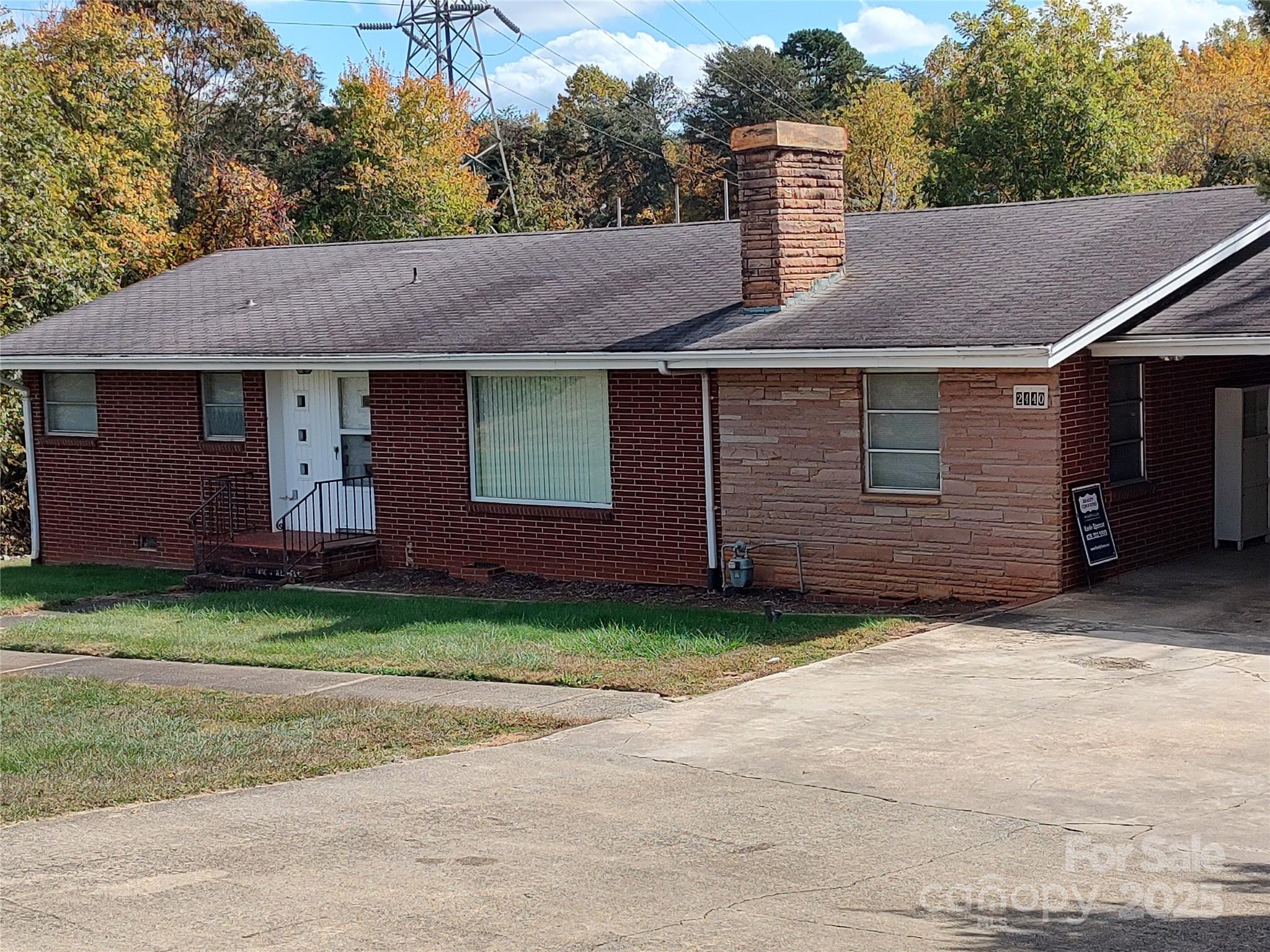 2440 Springs Road Property Photo 3