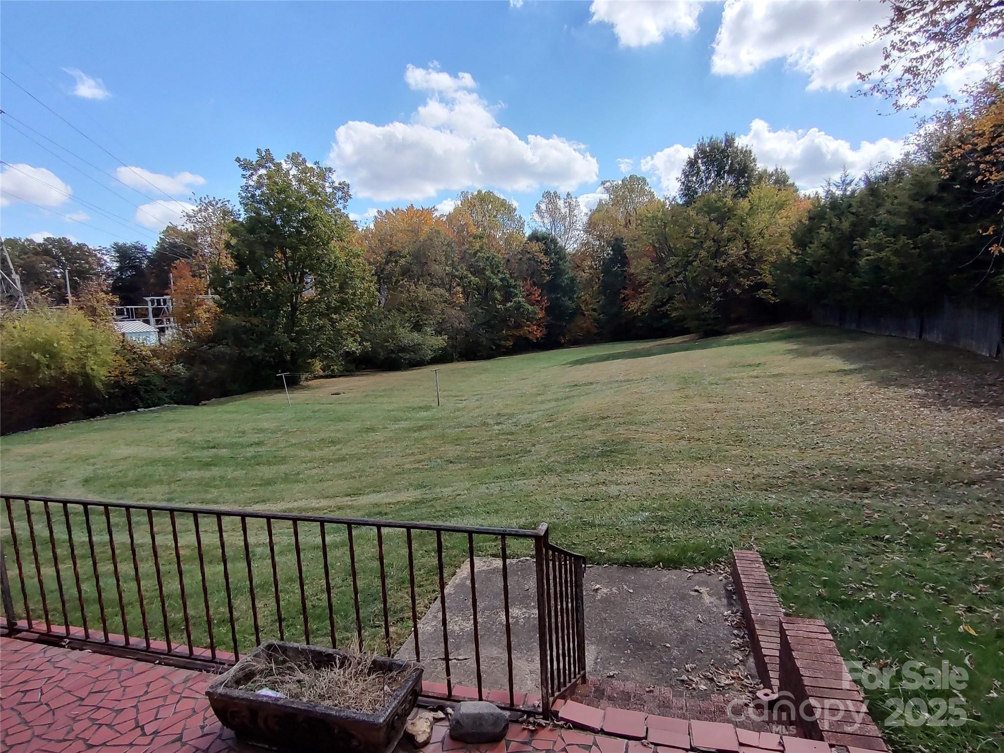 2440 Springs Road Property Photo 4
