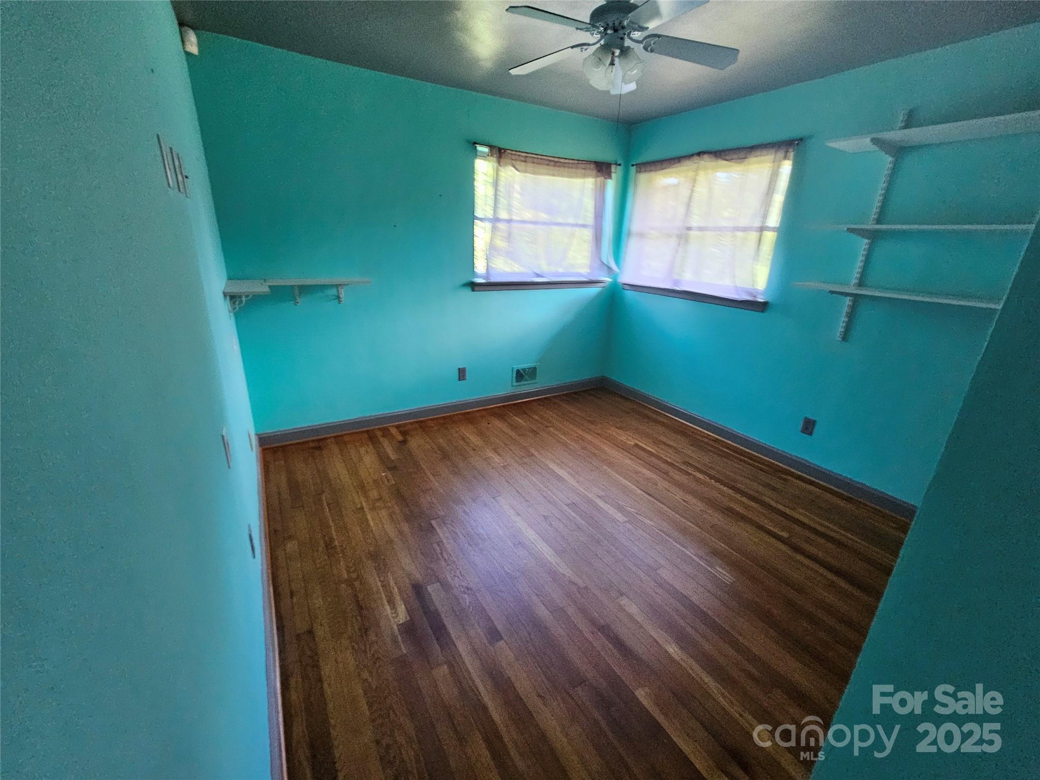 2440 Springs Road Property Photo 9