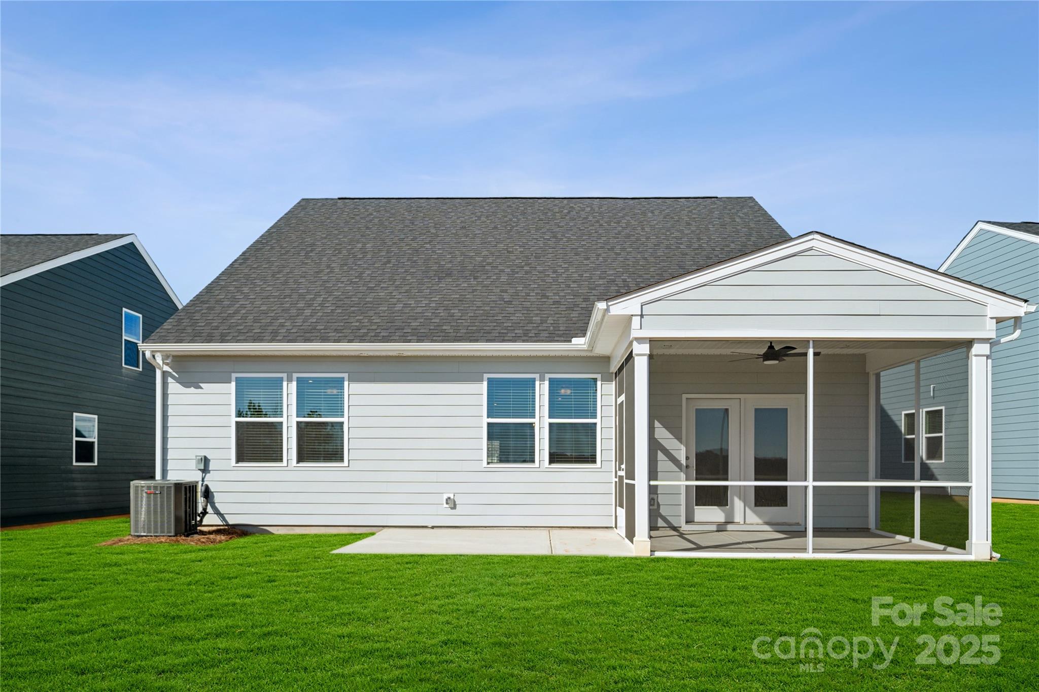 885 Exeter Drive 070 Property Photo 2