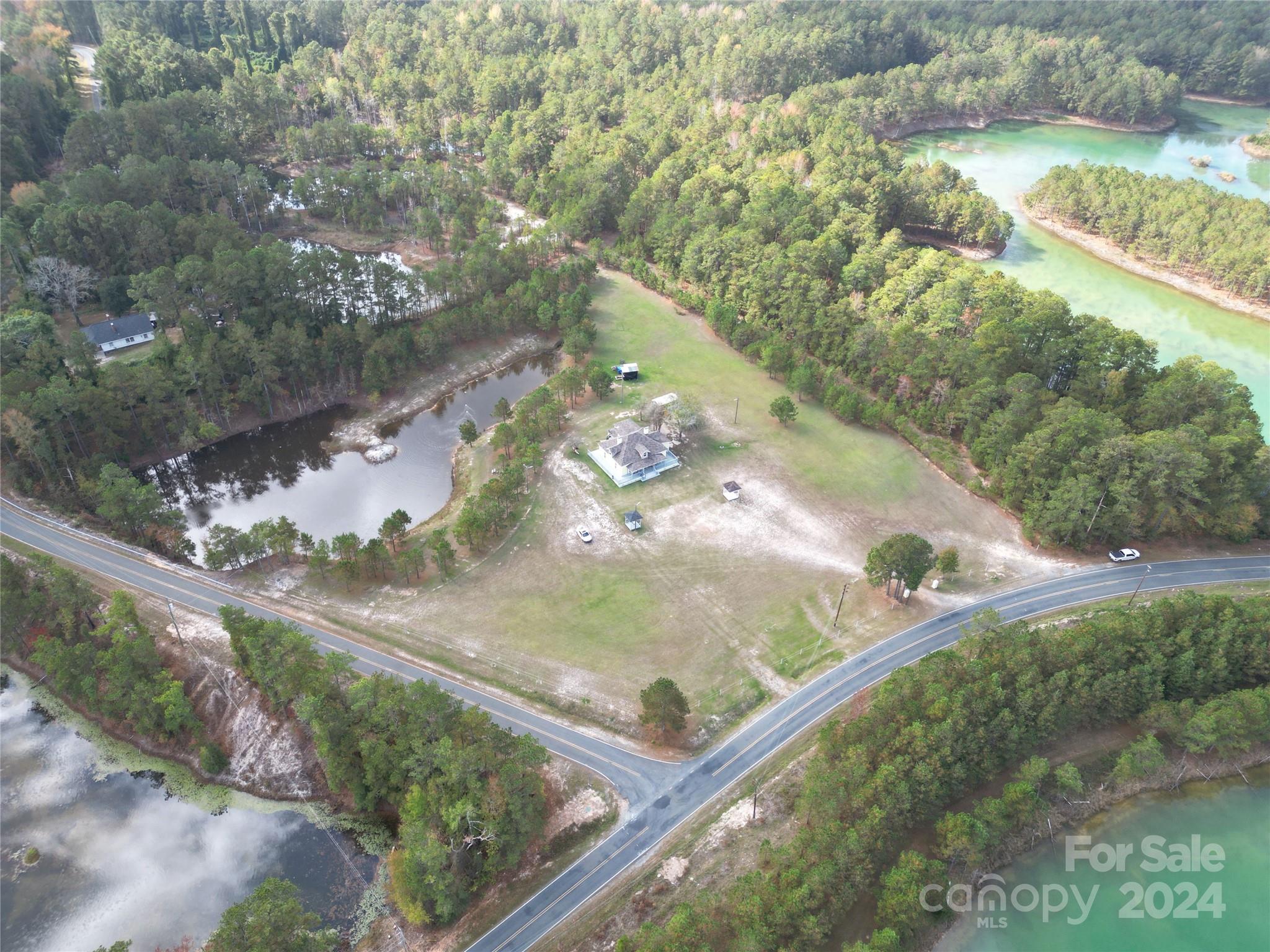 2034 Haileys Ferry Road Property Photo 6
