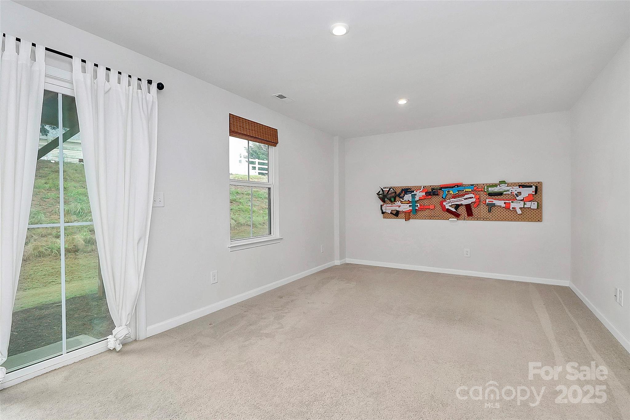 2608 Grantham Place Drive Property Photo 6
