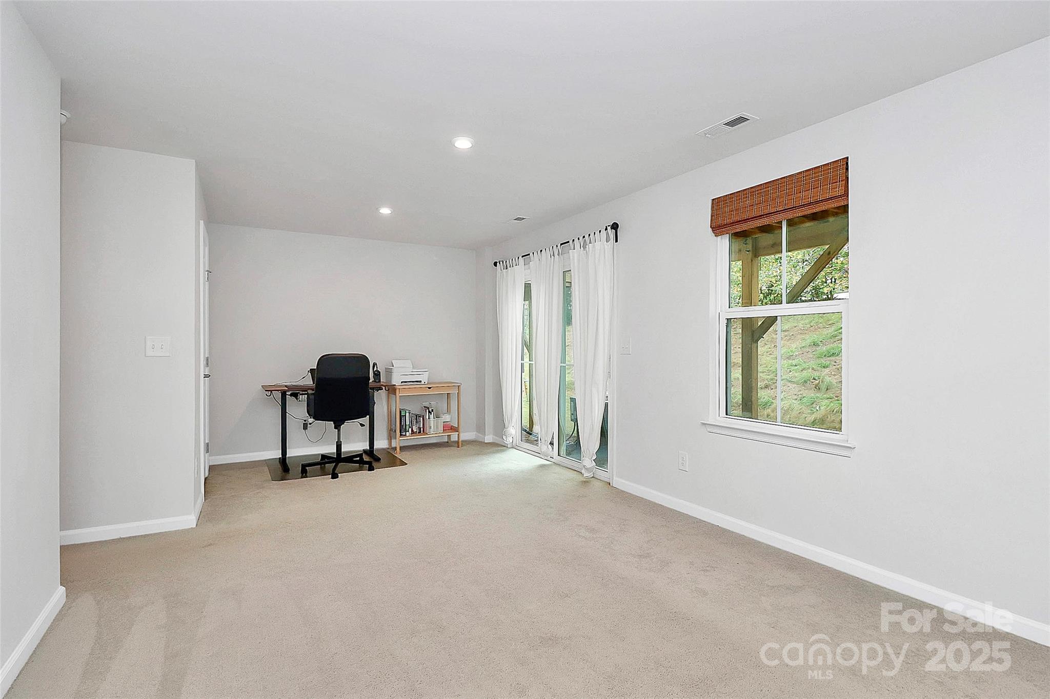 2608 Grantham Place Drive Property Photo 7