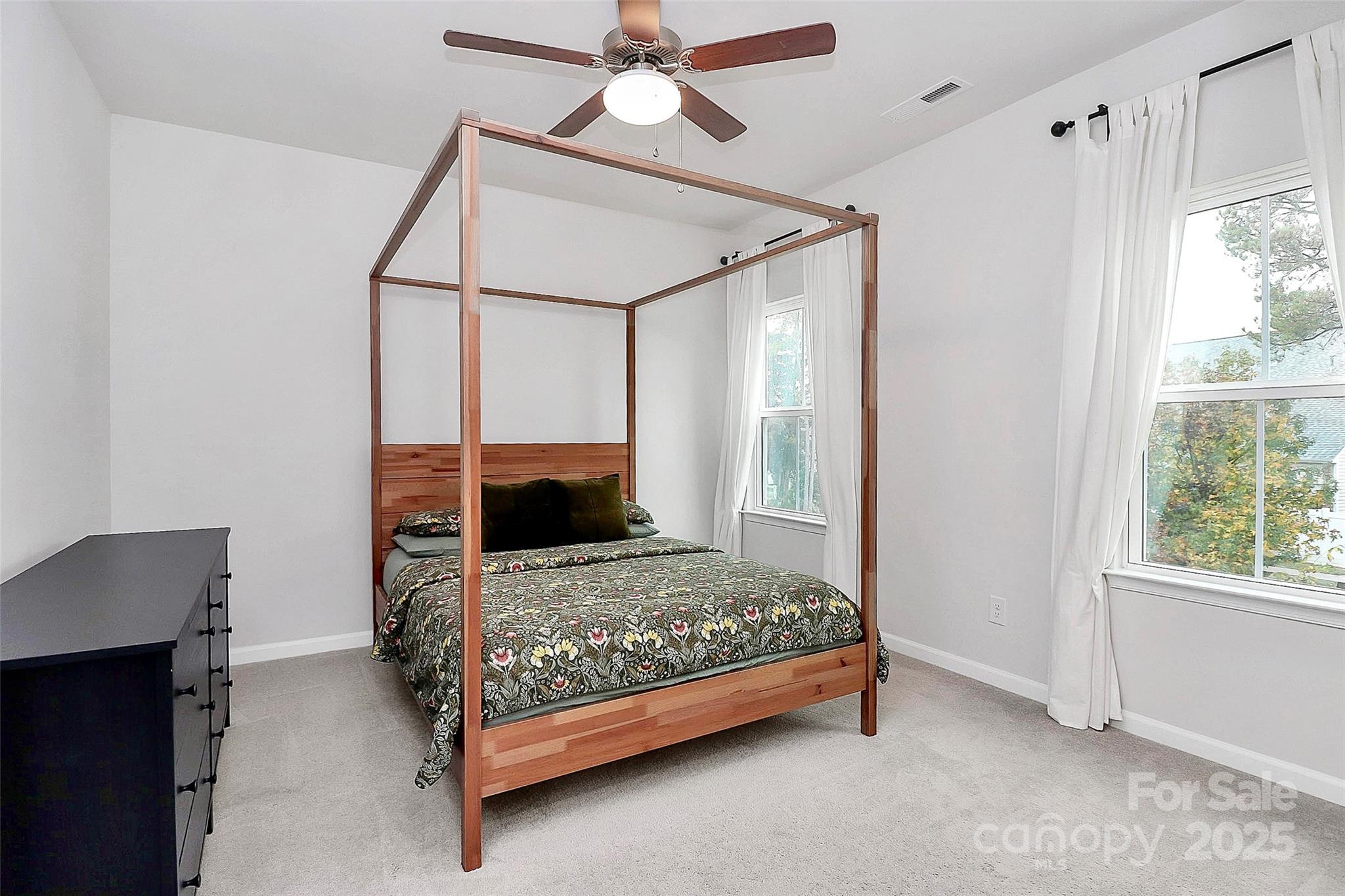 2608 Grantham Place Drive Property Photo 24