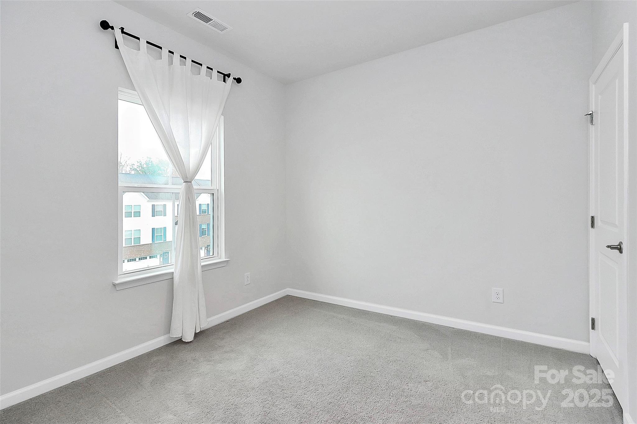 2608 Grantham Place Drive Property Photo 32