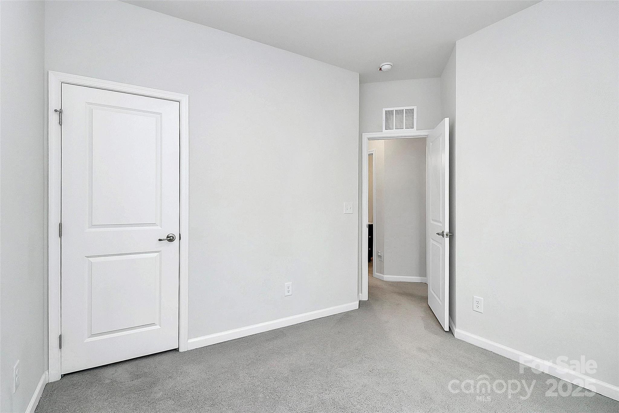 2608 Grantham Place Drive Property Photo 33