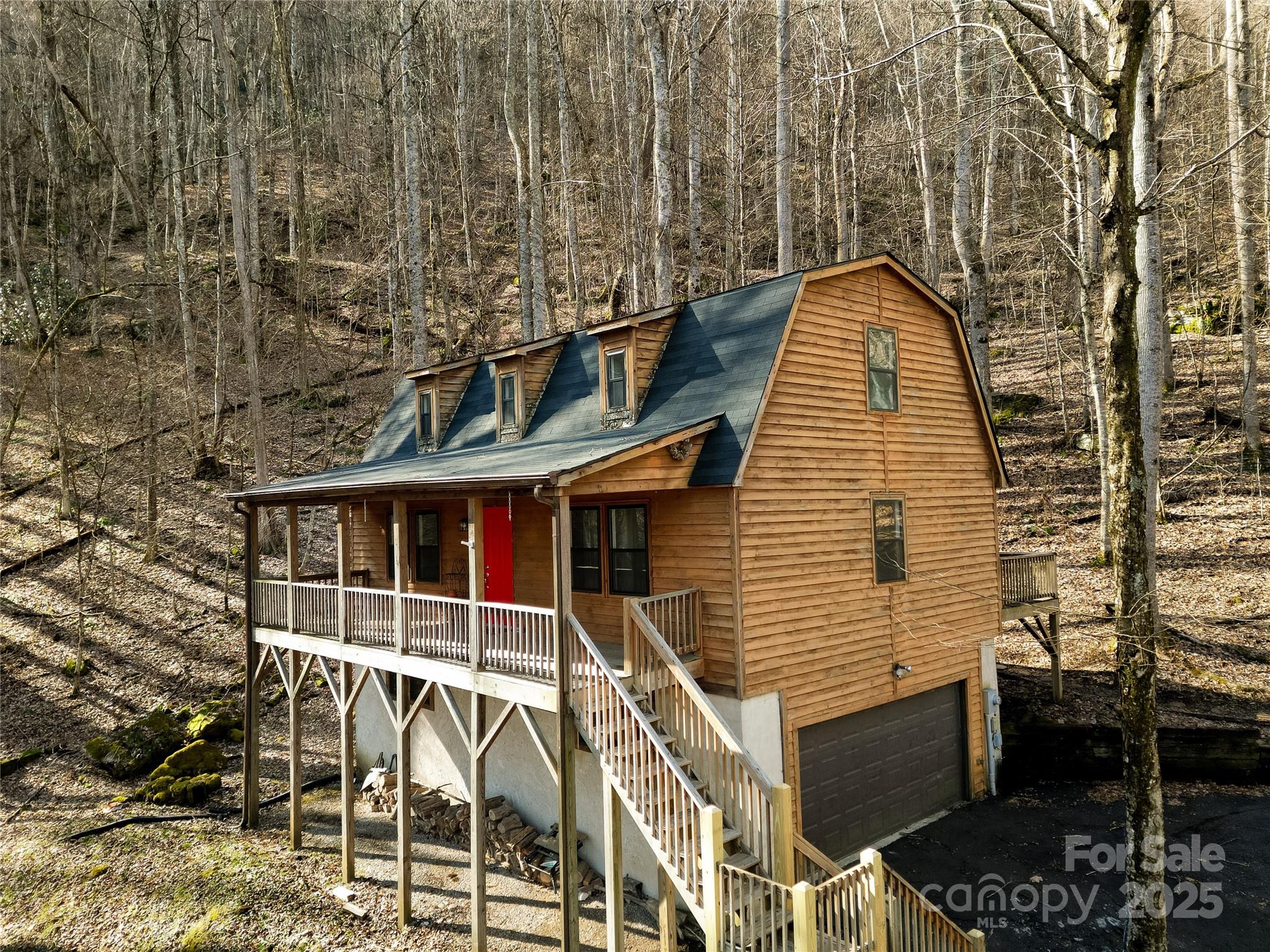 579 Apple Creek Road Property Photo