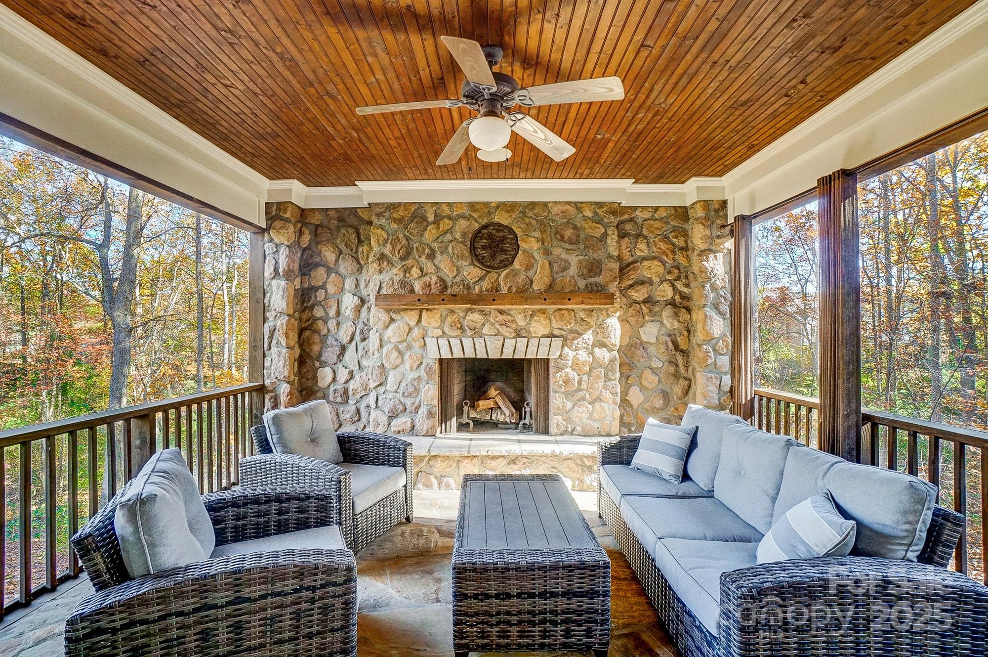 20361 Enclave Oaks Court Property Photo 37