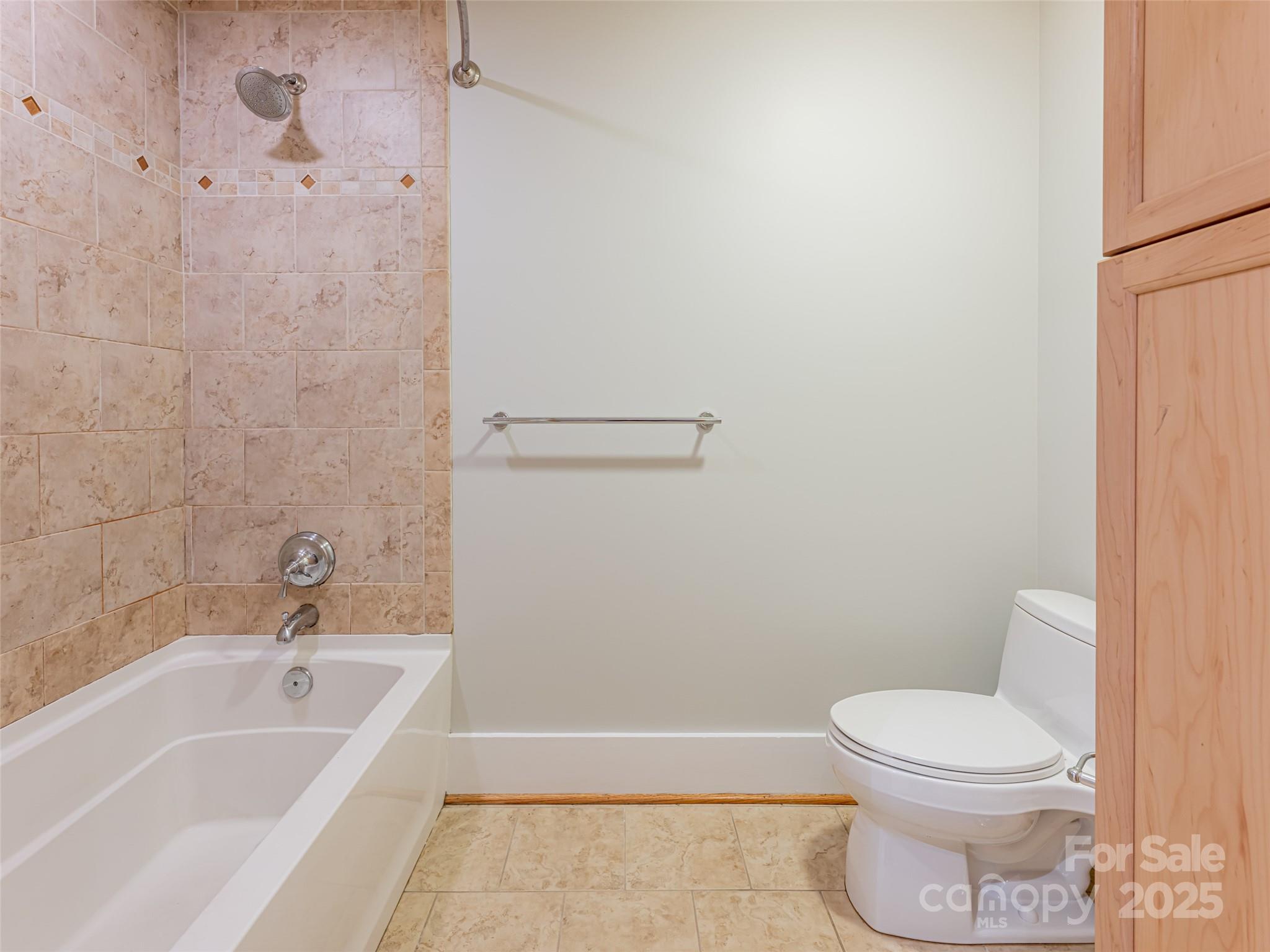 32 Broadway Street 230 Property Photo 11