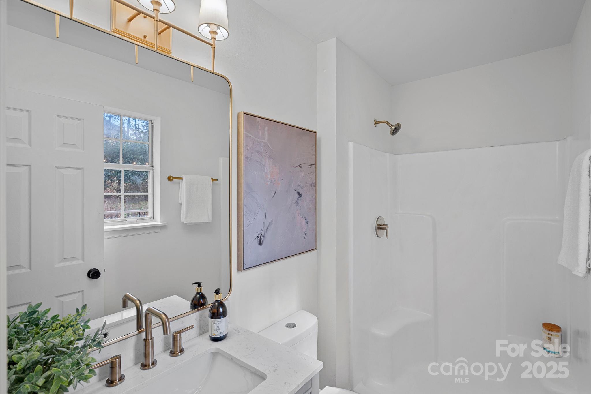 9027 Twin Trail Drive Property Photo 18