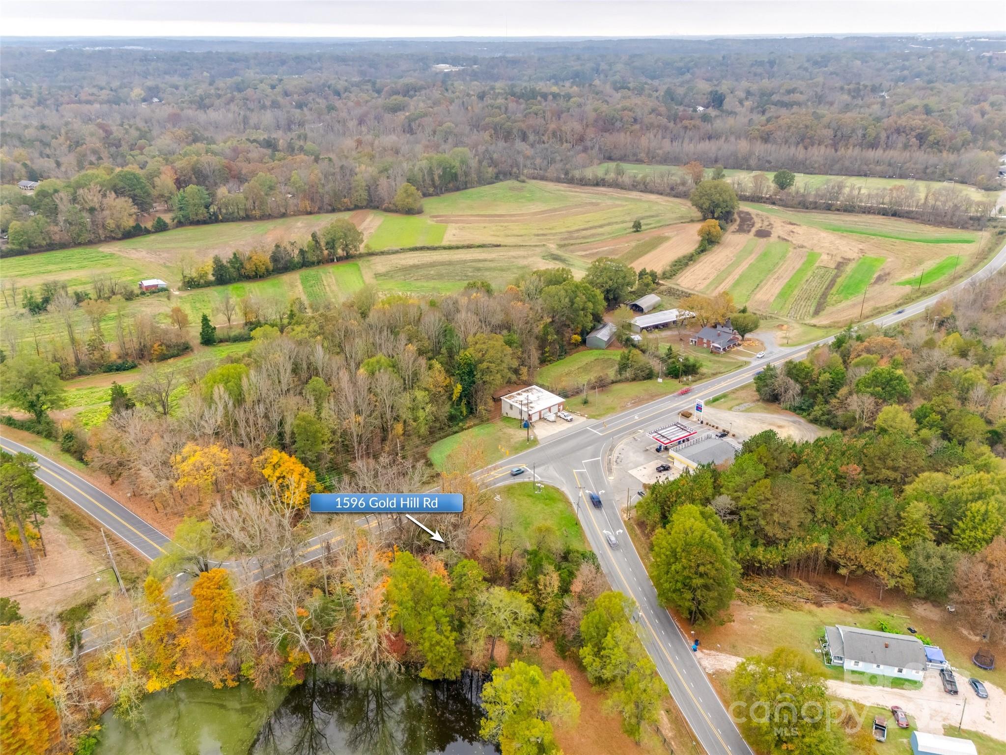 1596 Gold Hill Road Property Photo 4
