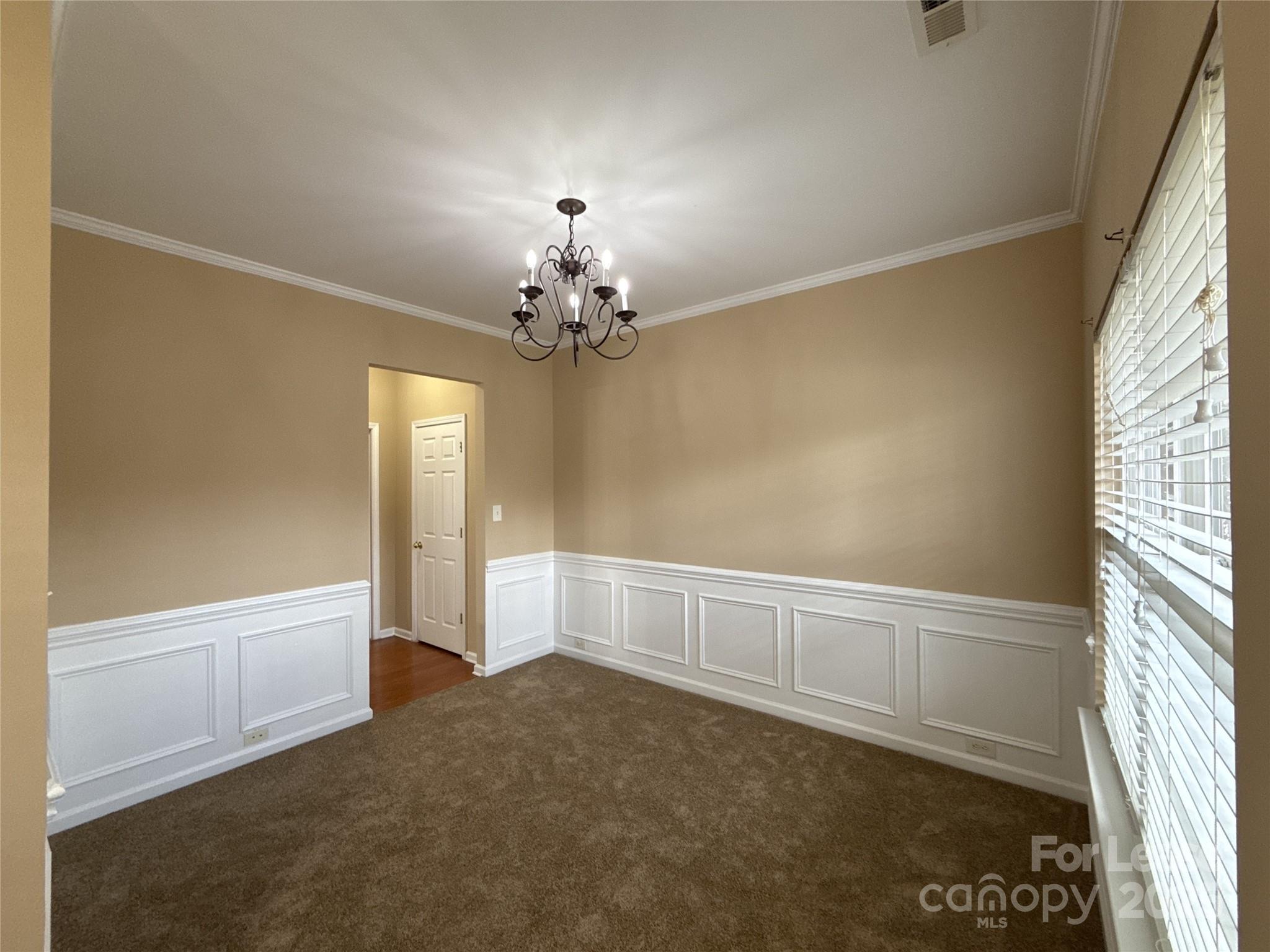 10024 Barrands Lane Property Photo 3