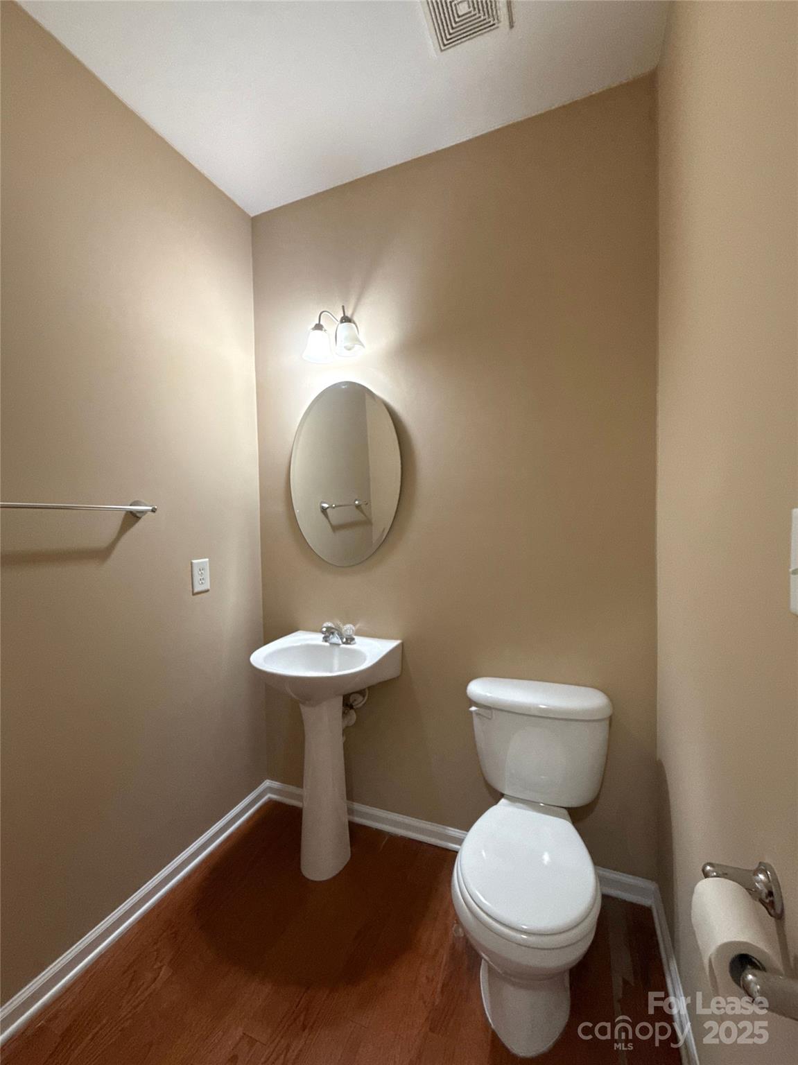 10024 Barrands Lane Property Photo 4