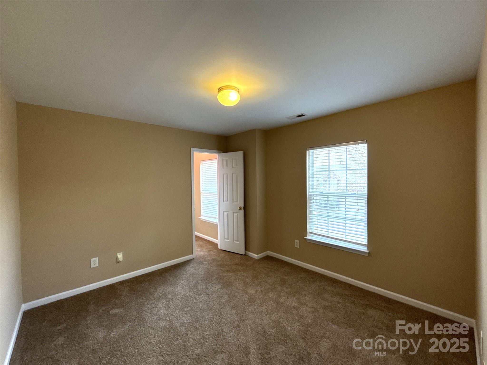 10024 Barrands Lane Property Photo 14