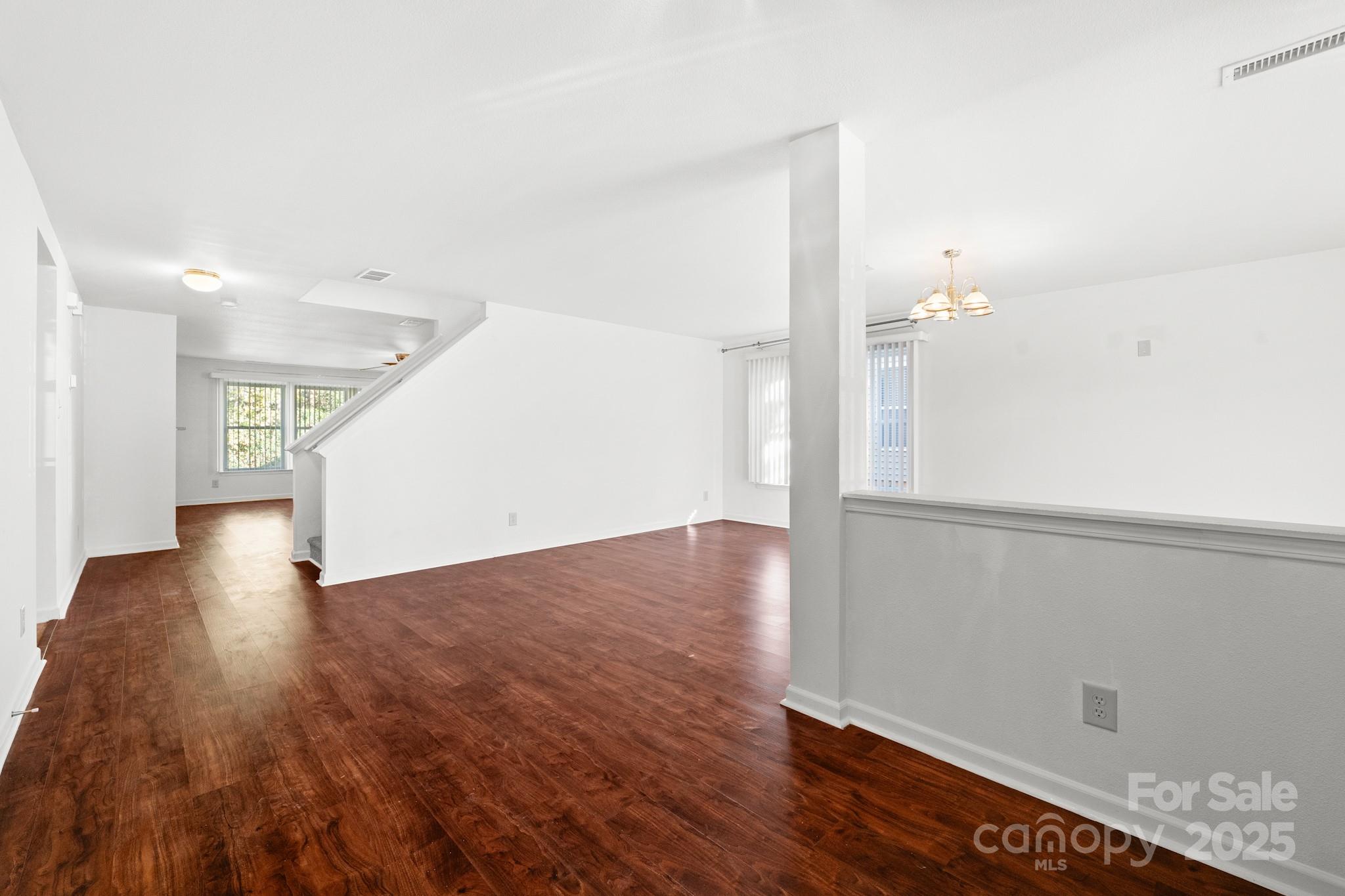 2318 Sweet Flag Court Property Photo 10