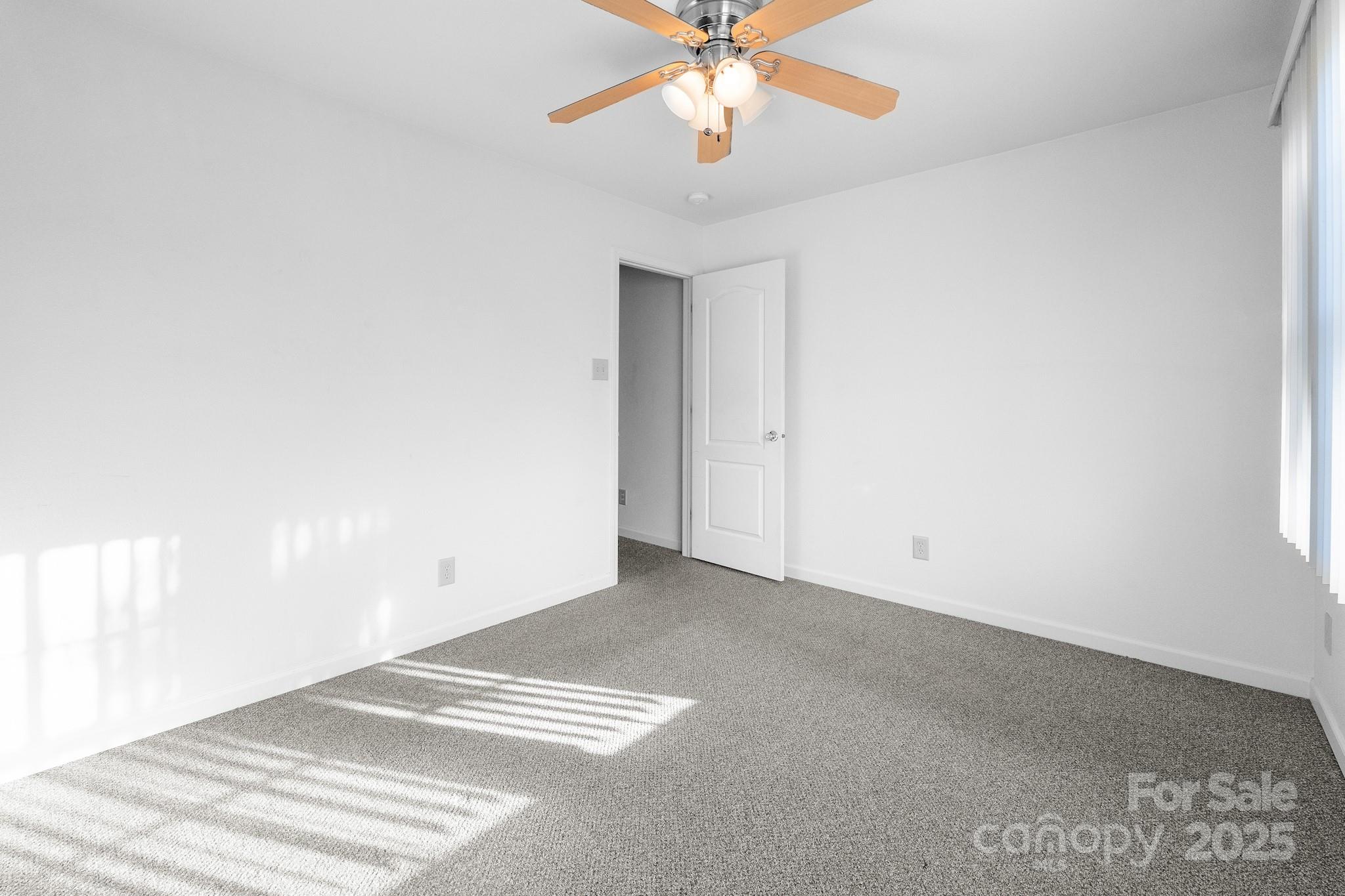 2318 Sweet Flag Court Property Photo 26