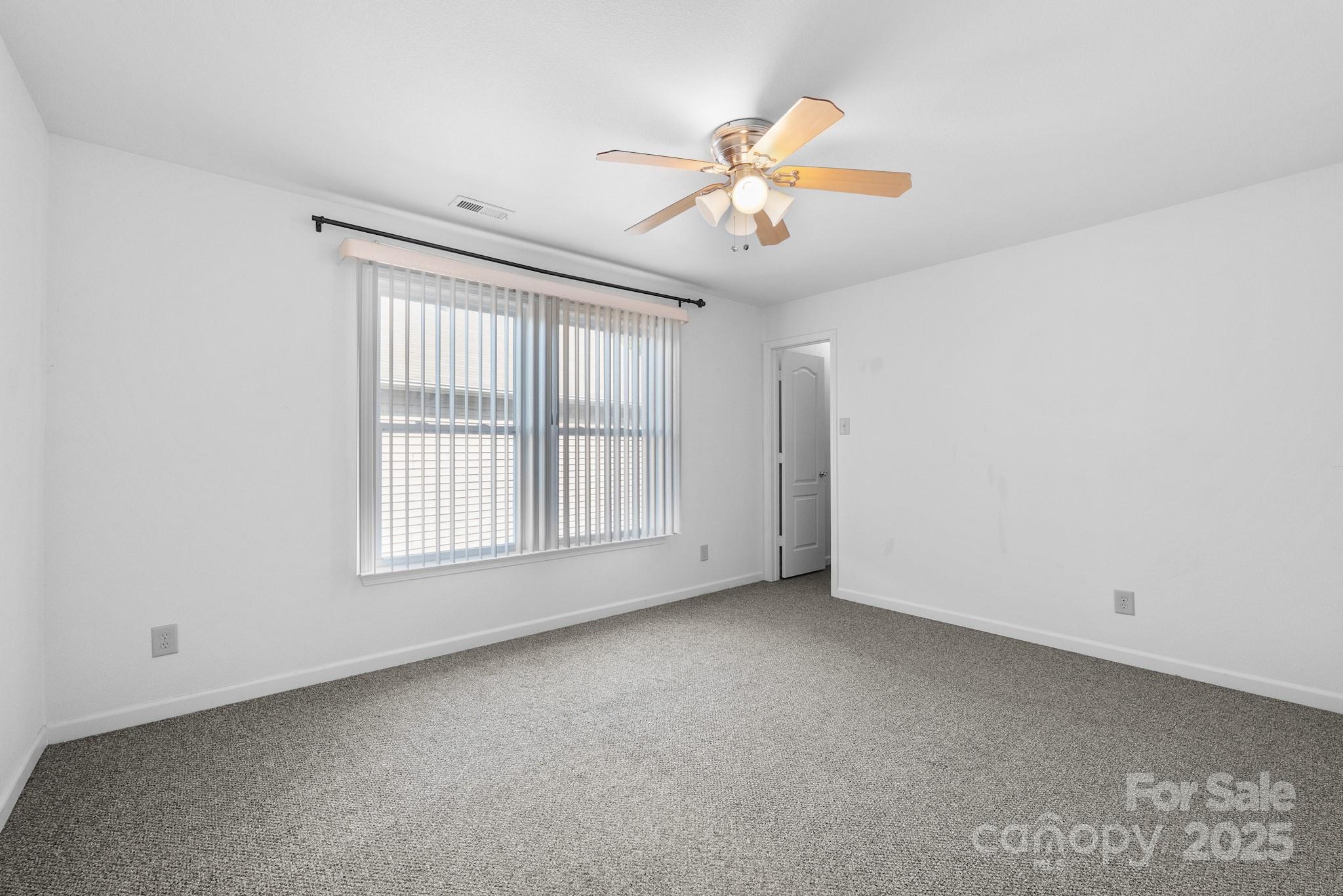 2318 Sweet Flag Court Property Photo 27