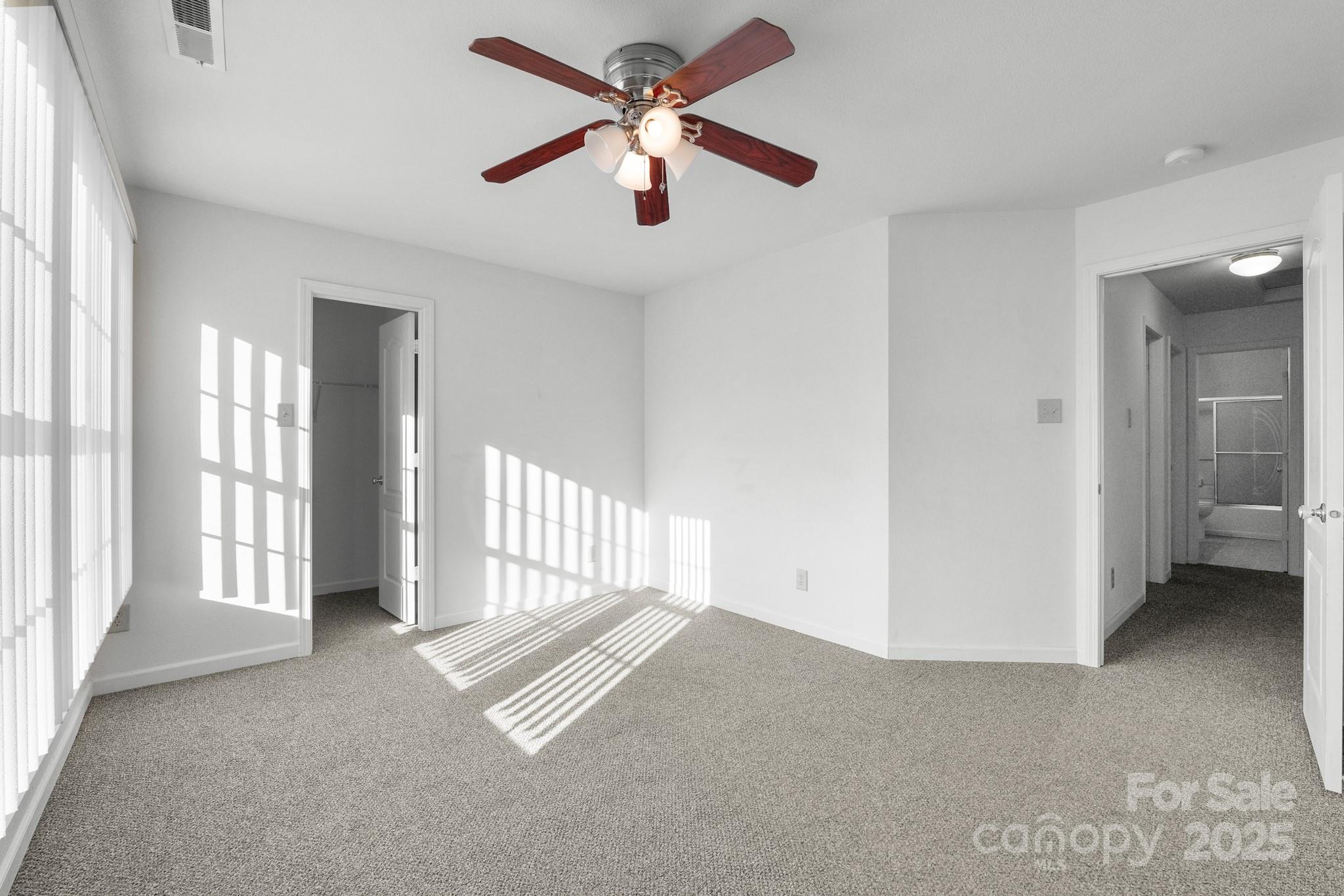 2318 Sweet Flag Court Property Photo 32