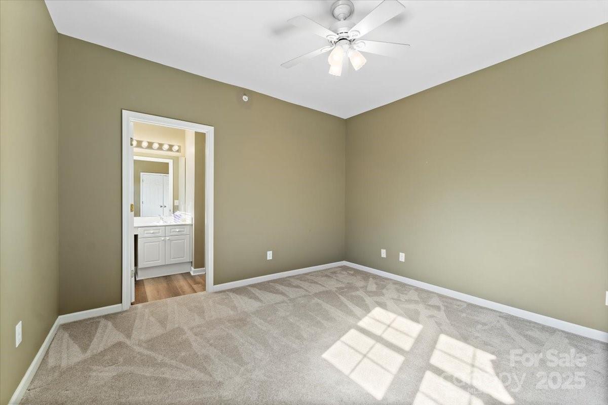 18819 Cloverstone Circle Property Photo 20
