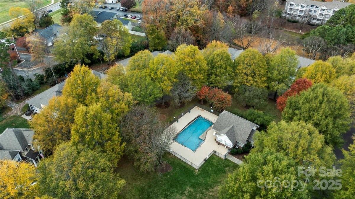 18819 Cloverstone Circle Property Photo 31