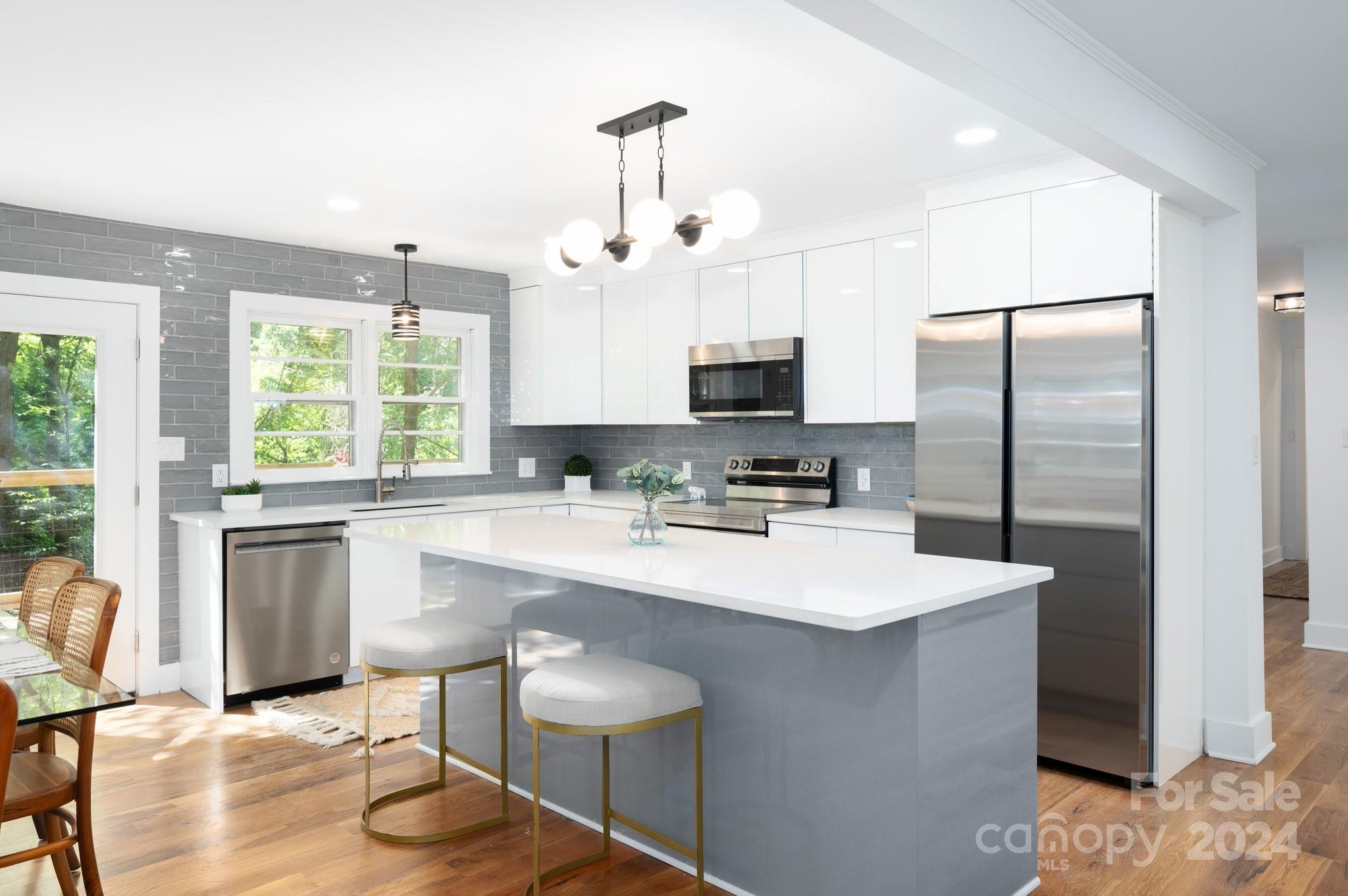 15 Yvonne Lane Property Photo 2