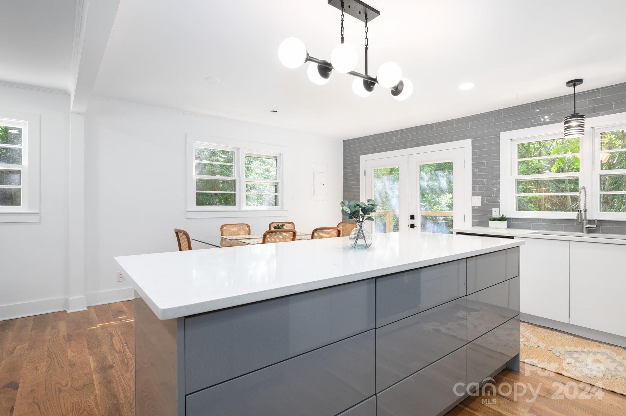 15 Yvonne Lane Property Photo 4