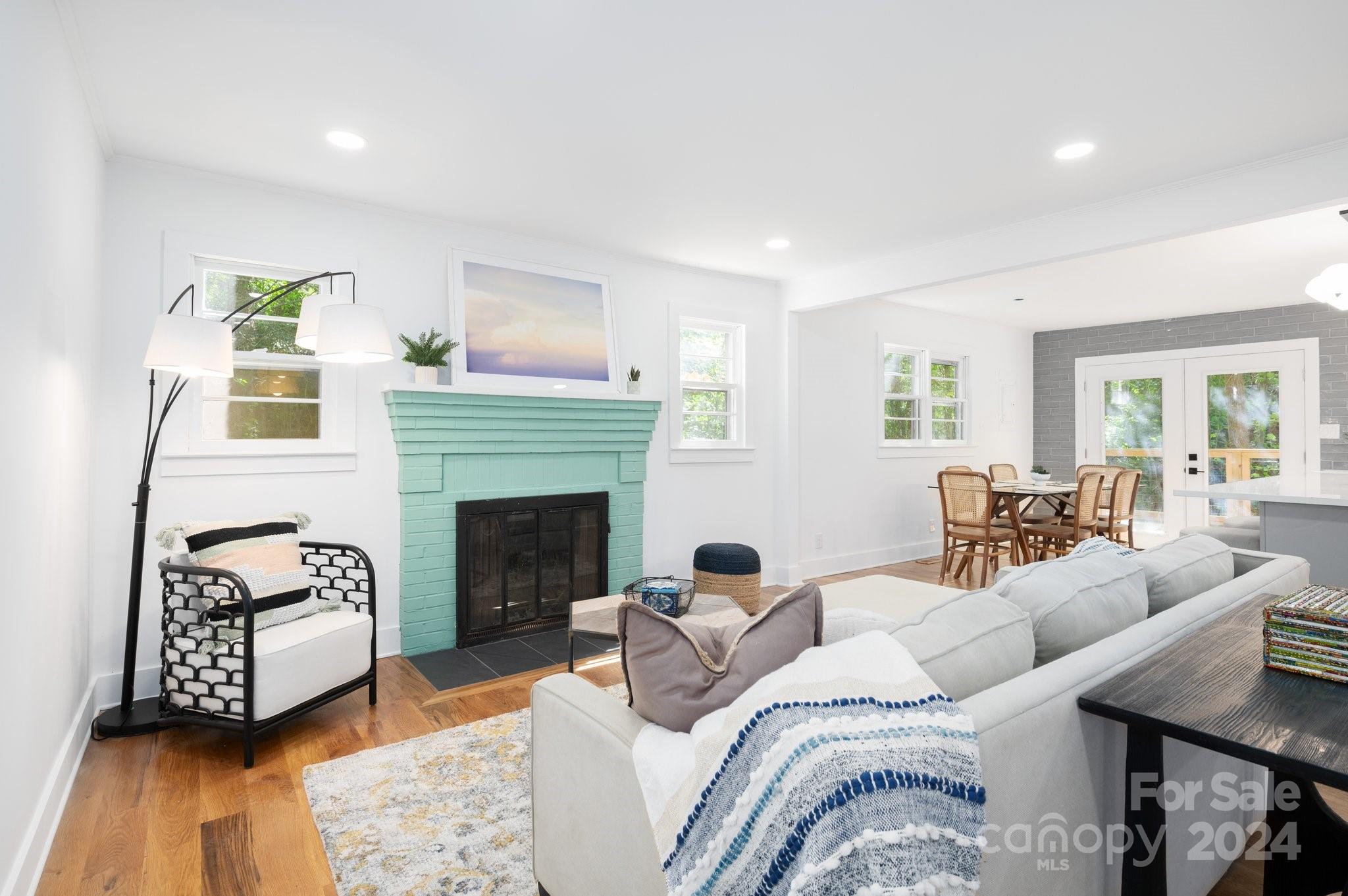 15 Yvonne Lane Property Photo 6