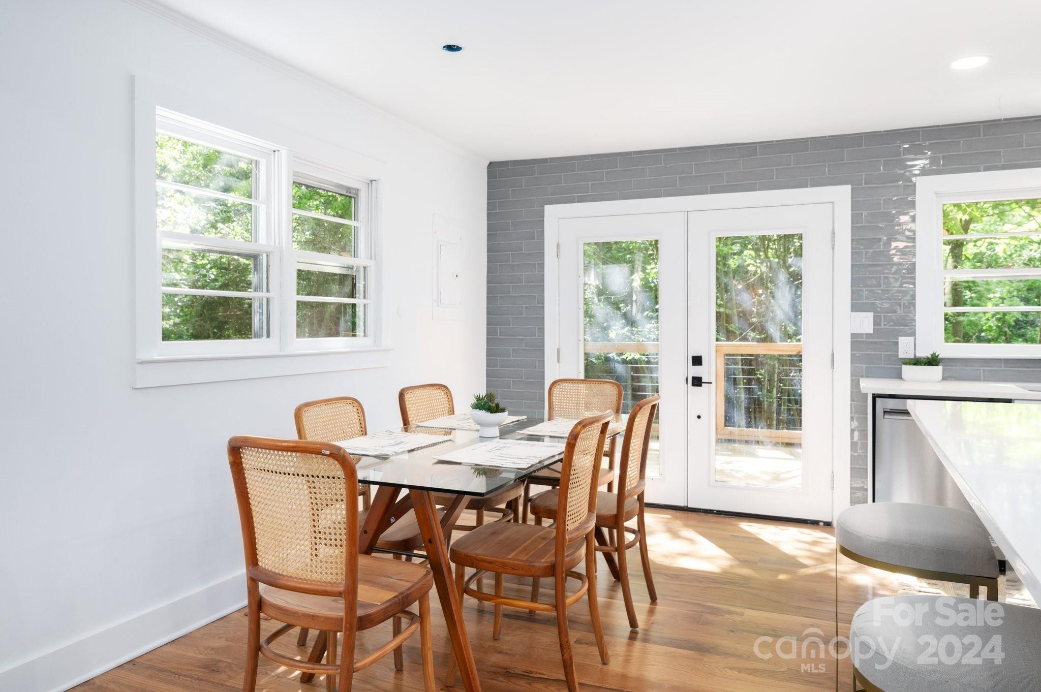 15 Yvonne Lane Property Photo 9