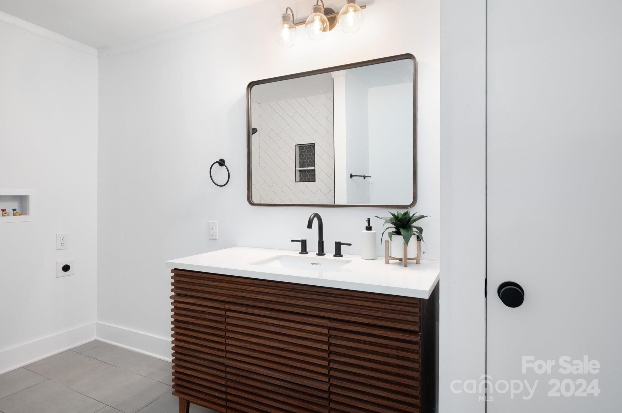 15 Yvonne Lane Property Photo 12