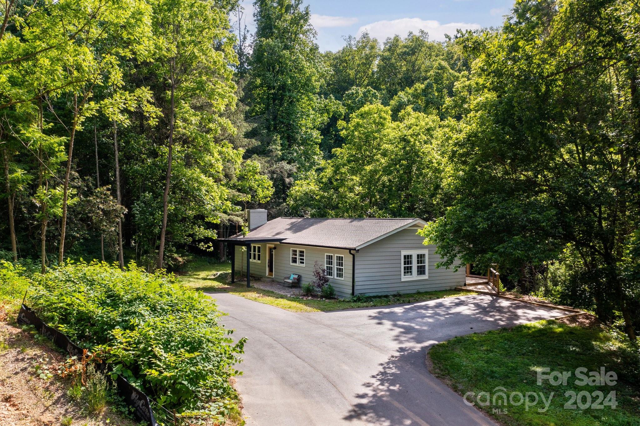 15 Yvonne Lane Property Photo 19