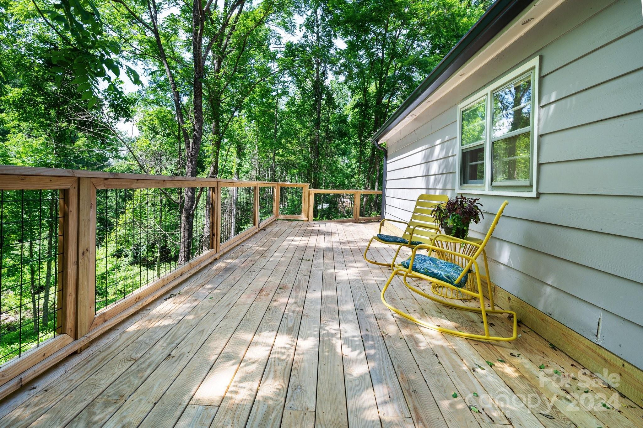 15 Yvonne Lane Property Photo 20