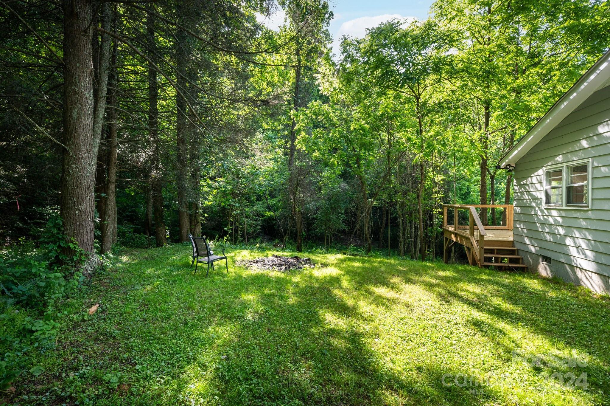 15 Yvonne Lane Property Photo 24