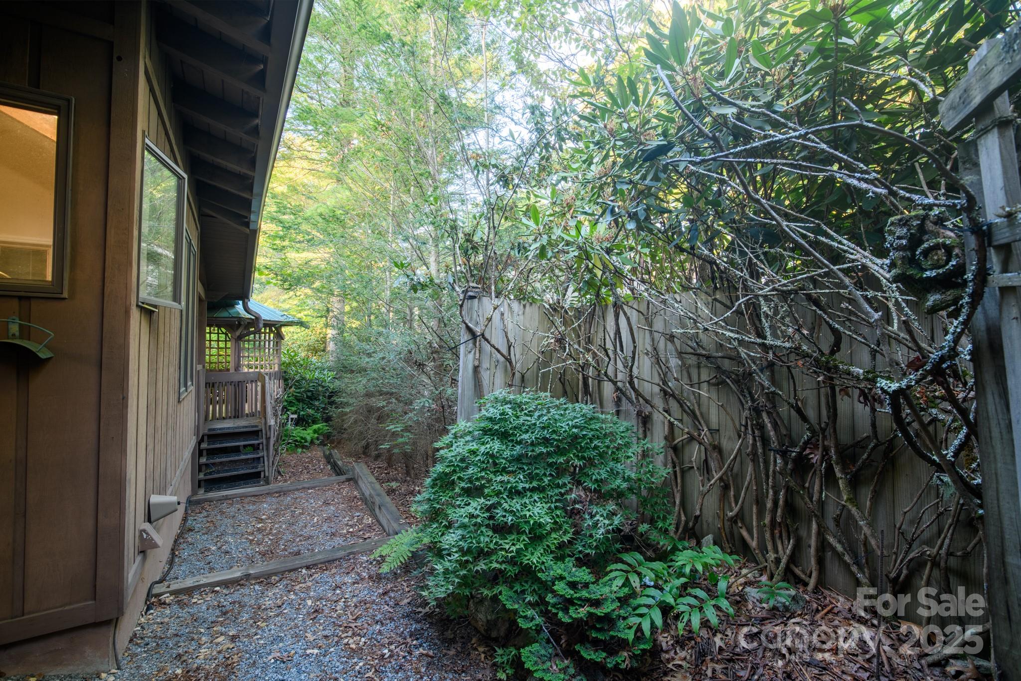 33 Summit Lane Property Photo 15