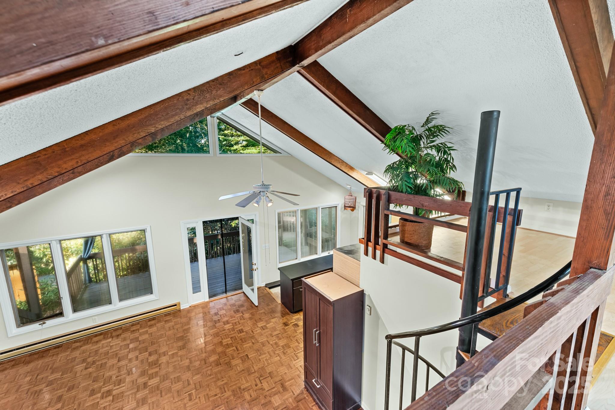 33 Summit Lane Property Photo 36