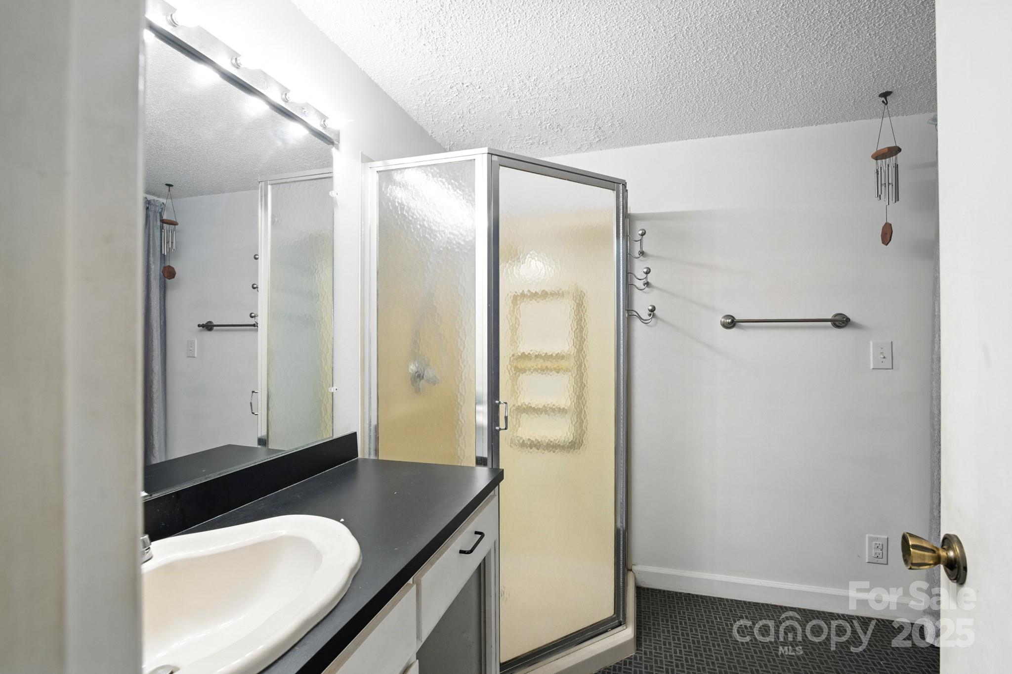 33 Summit Lane Property Photo 47