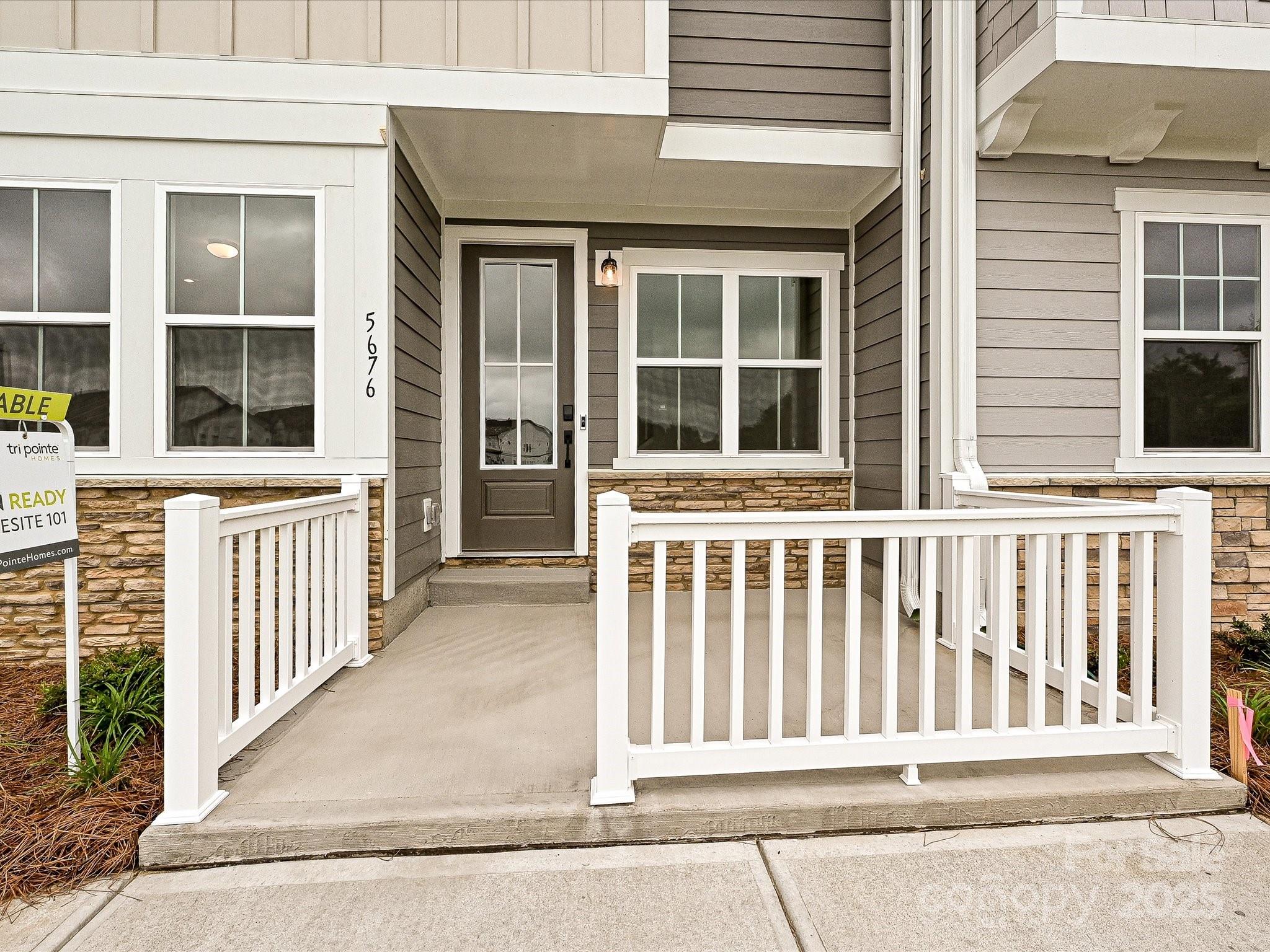 5676 Clear Creek Lane Property Photo 1