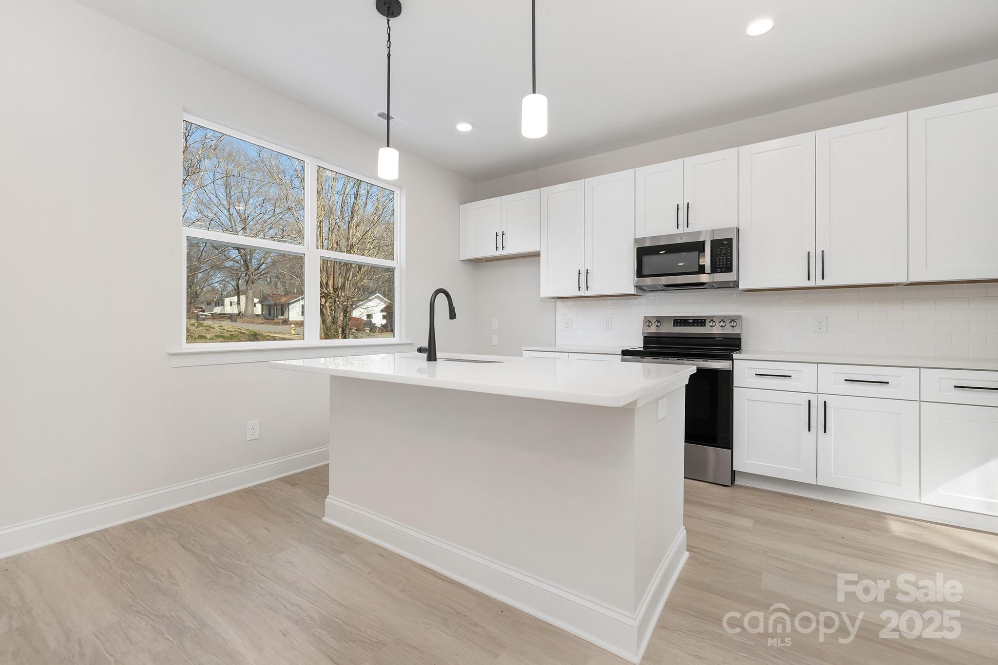 403 Durham Avenue Property Photo 2