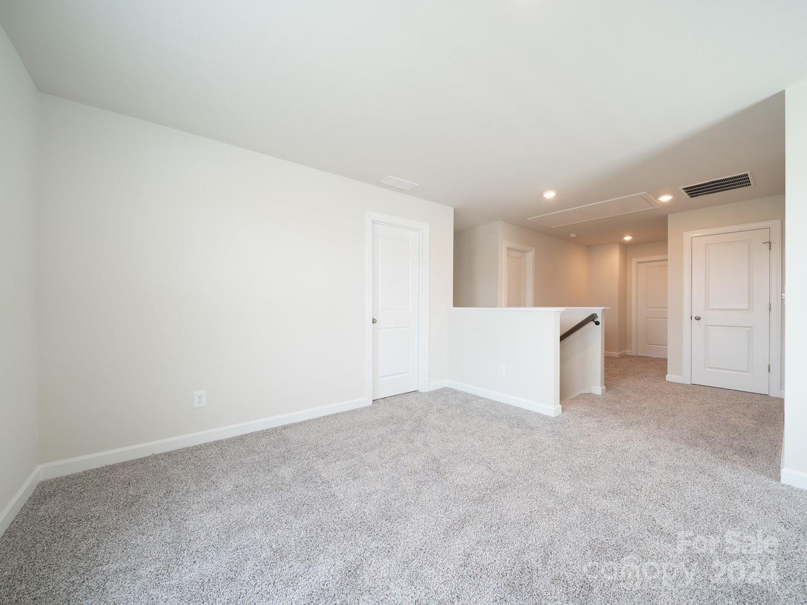 913 Smithcliffs Trail Property Photo 9